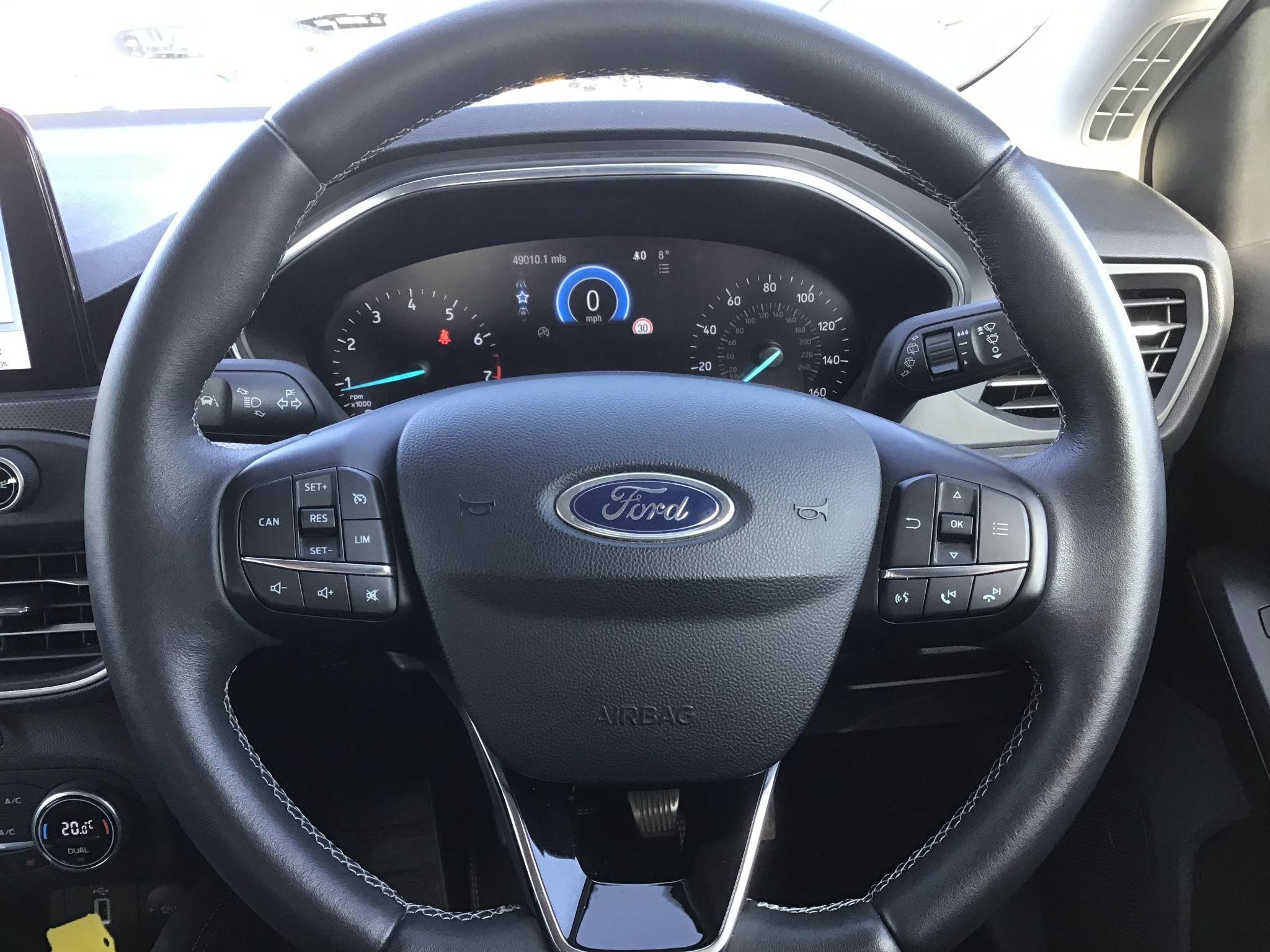 Ford Focus Image 16