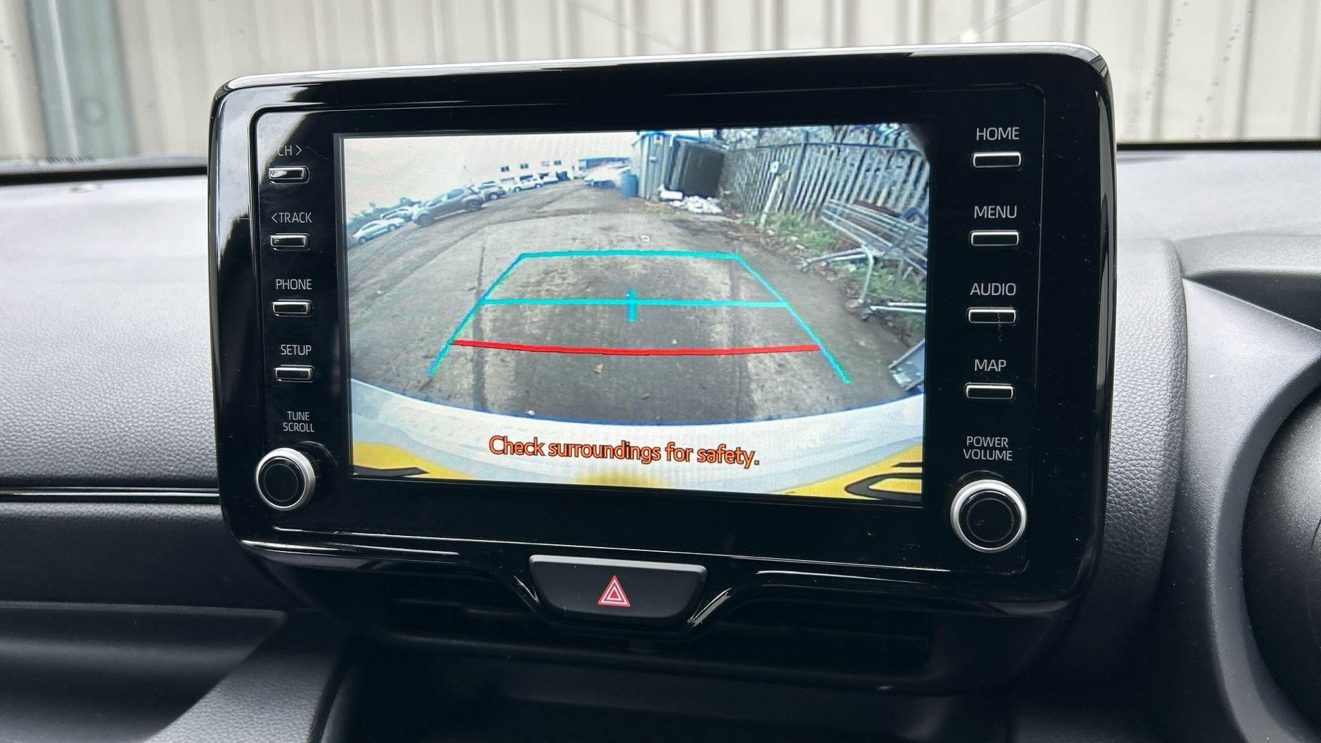 Toyota Yaris Image 13