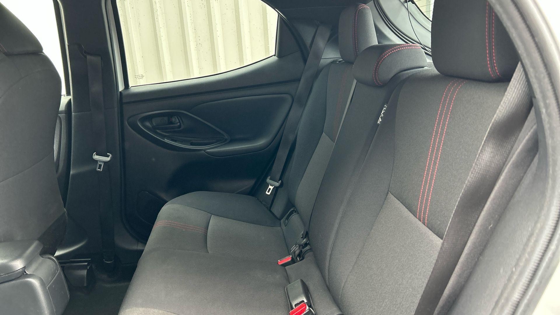 Toyota Yaris Image 19