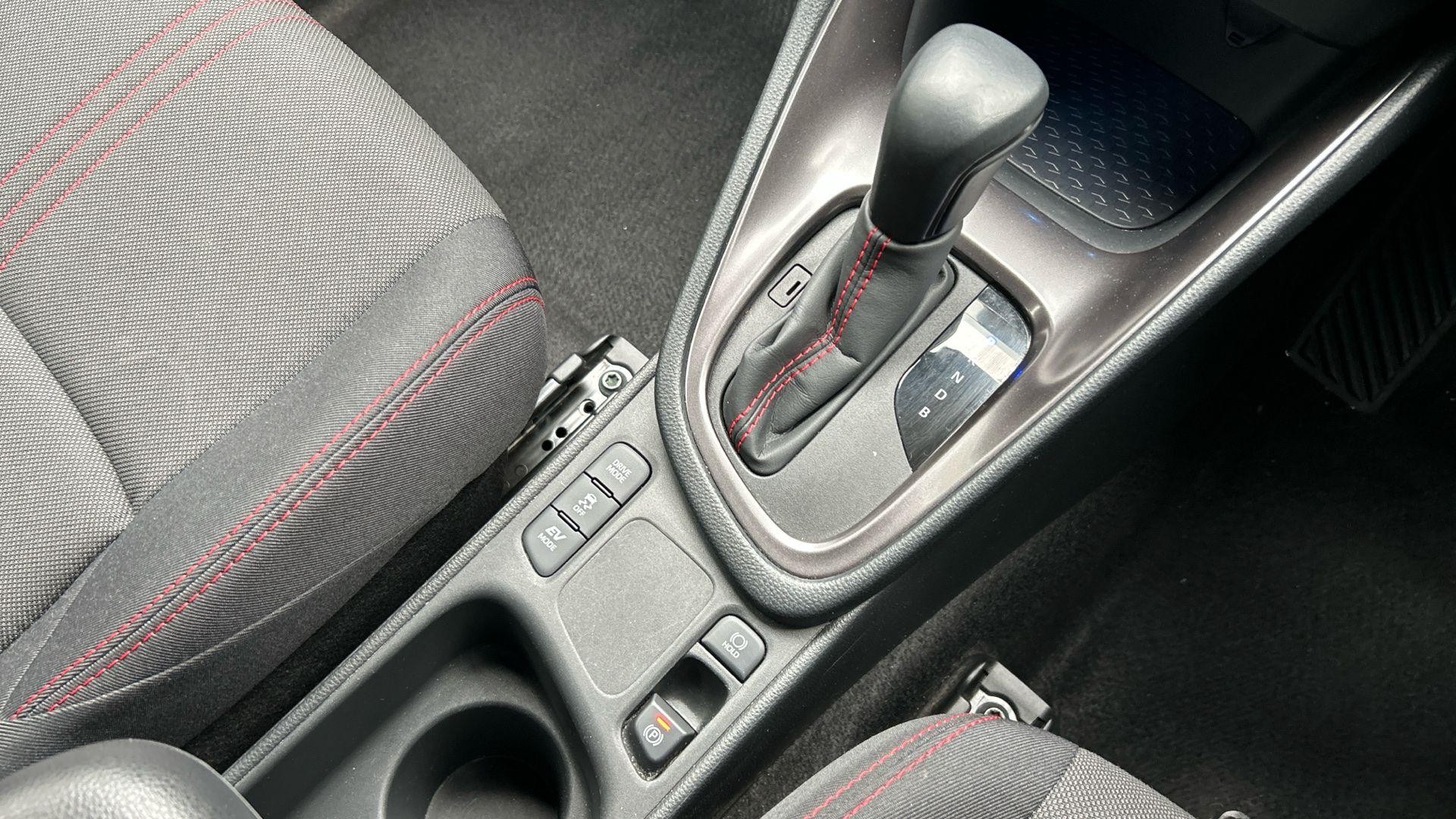 Toyota Yaris Image 32