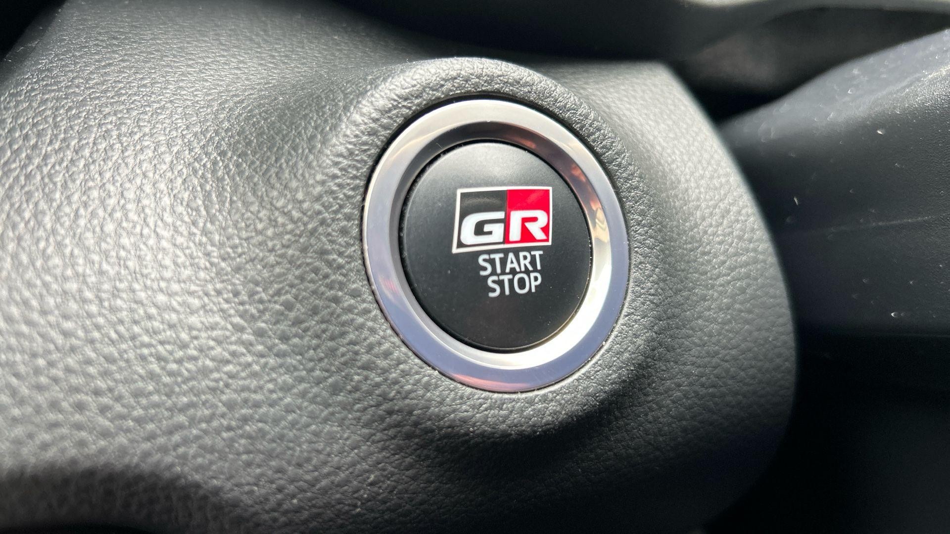 Toyota Yaris Image 35