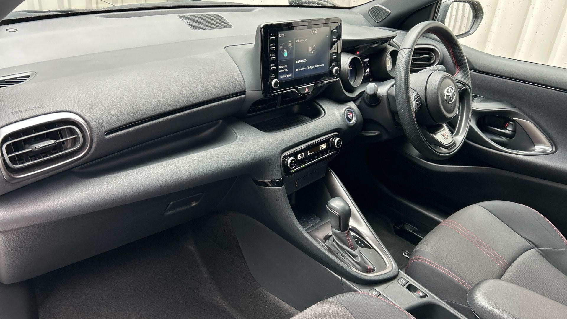 Toyota Yaris Image 42