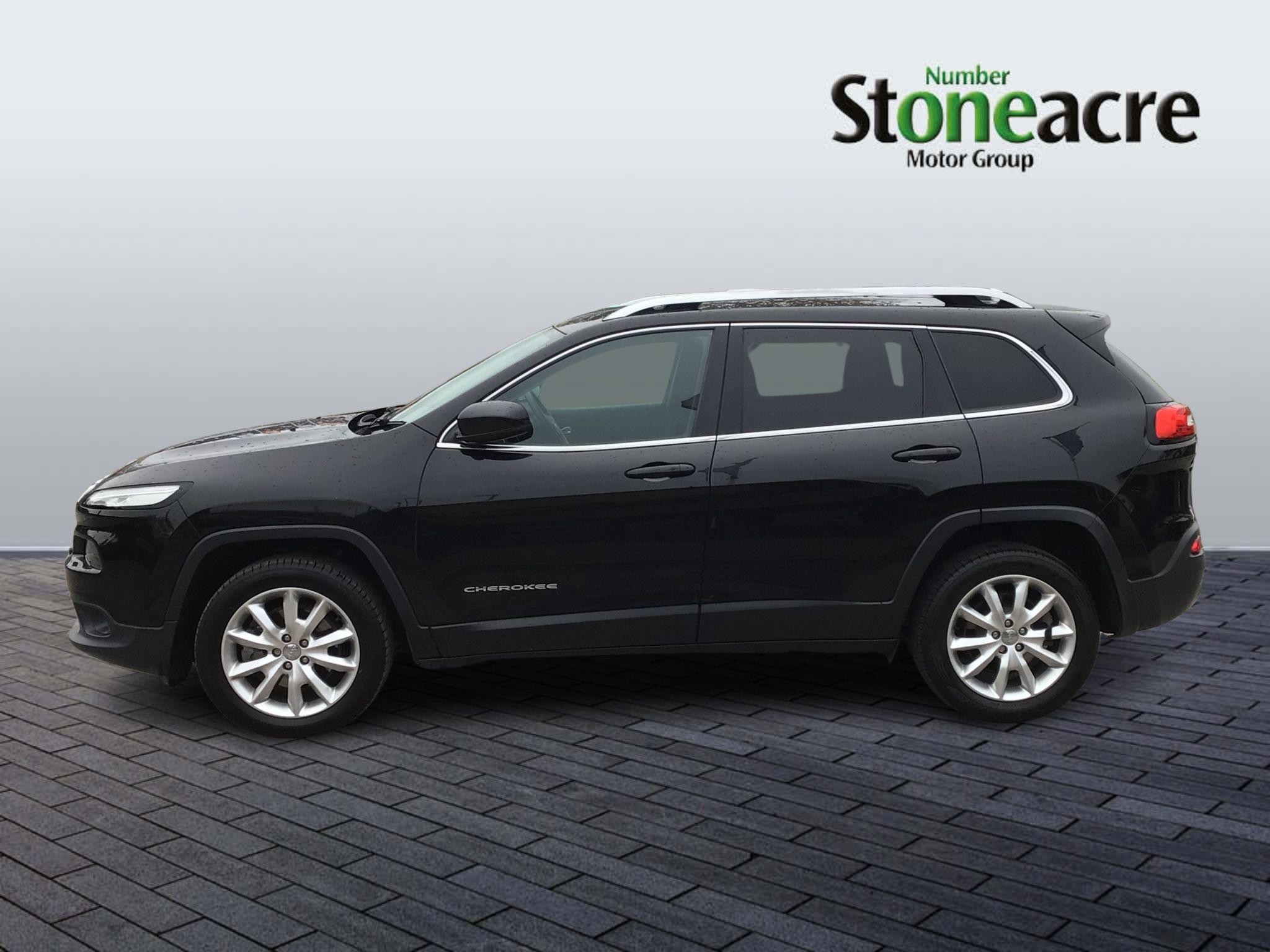 Jeep Cherokee Image 6