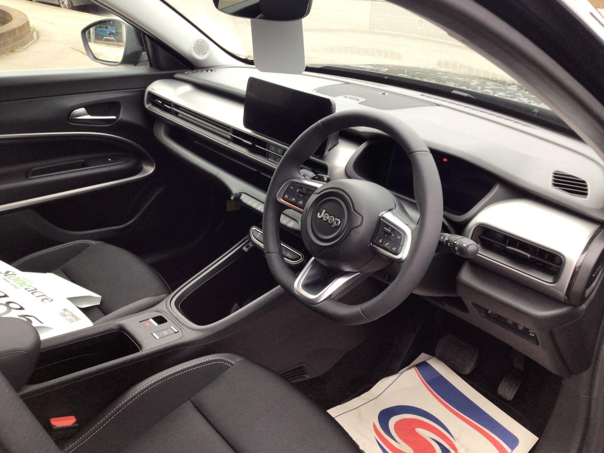 Jeep Avenger Image 10