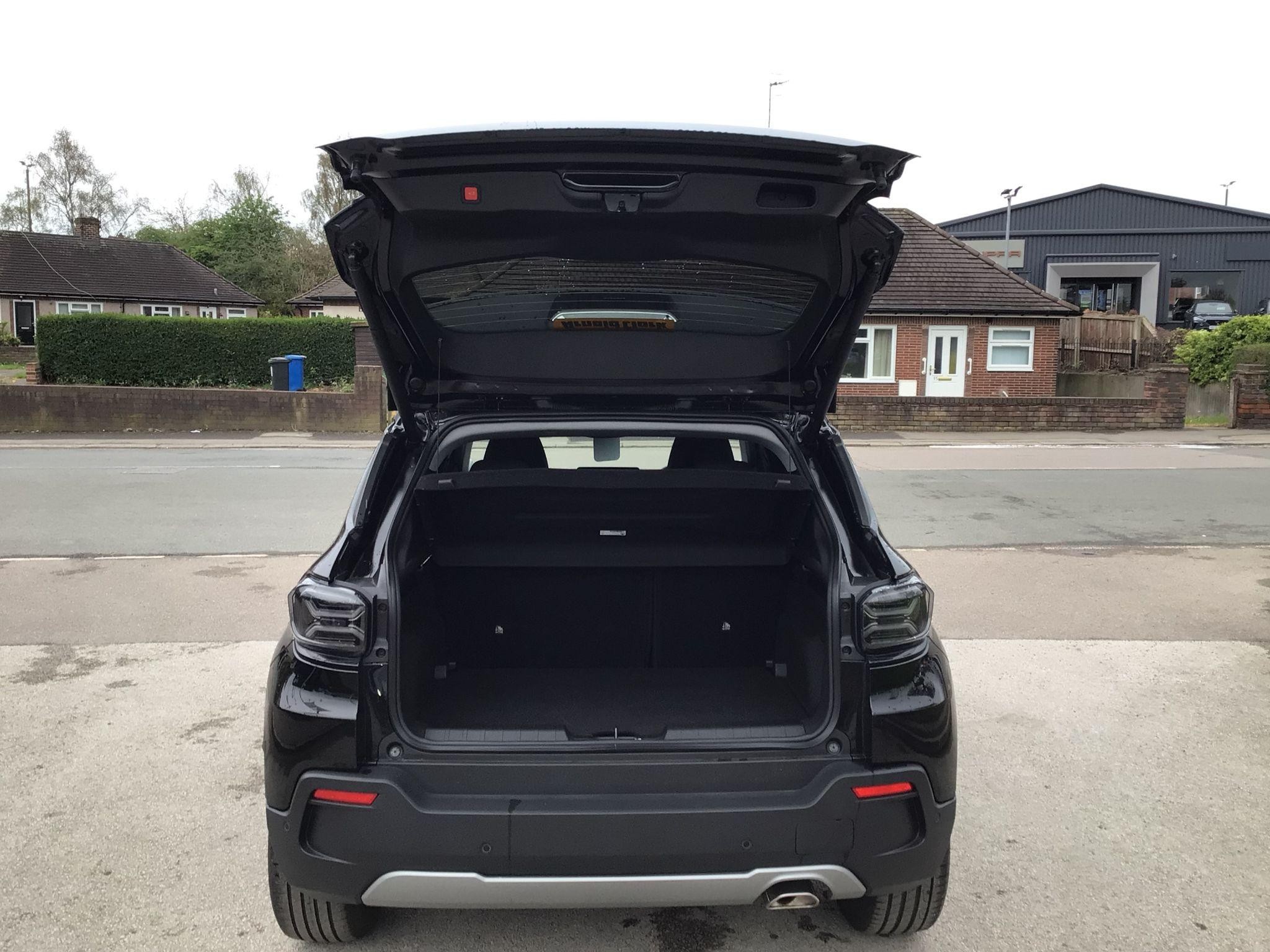 Jeep Avenger Image 12