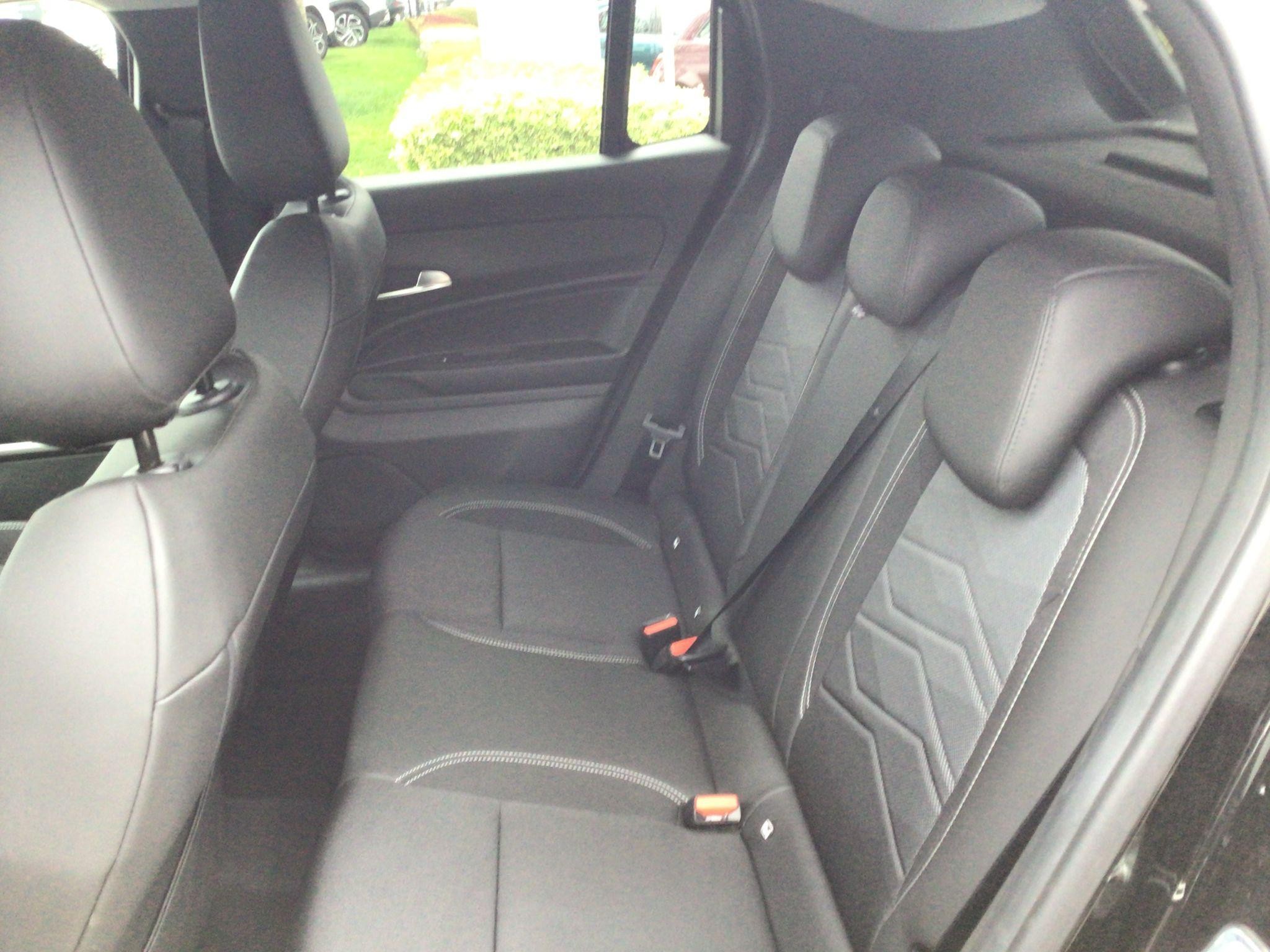Jeep Avenger Image 13
