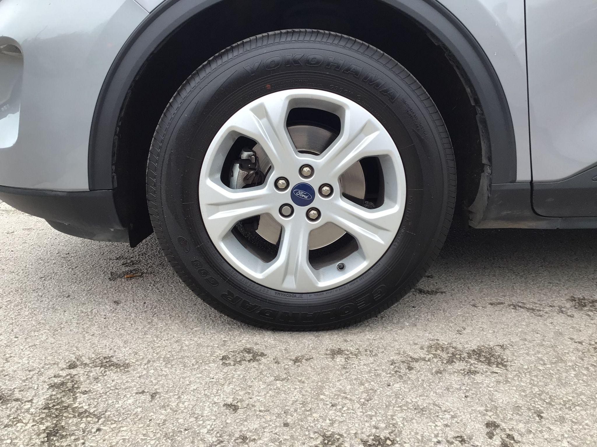 Ford Kuga Image 9
