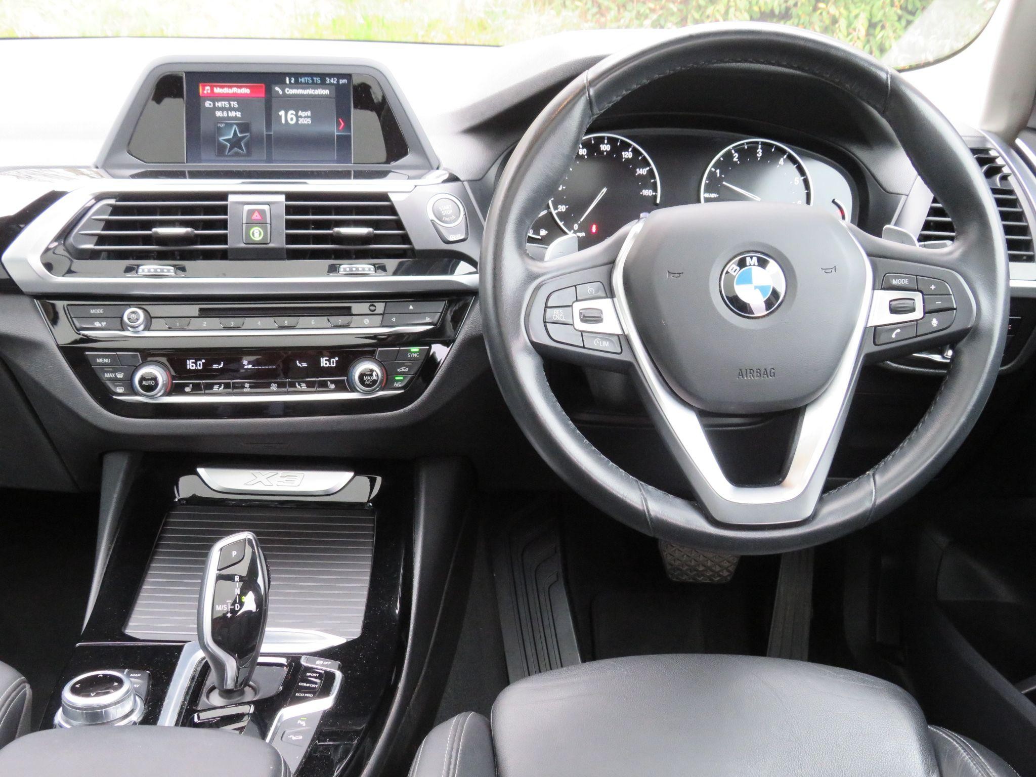 BMW X3 Image 13