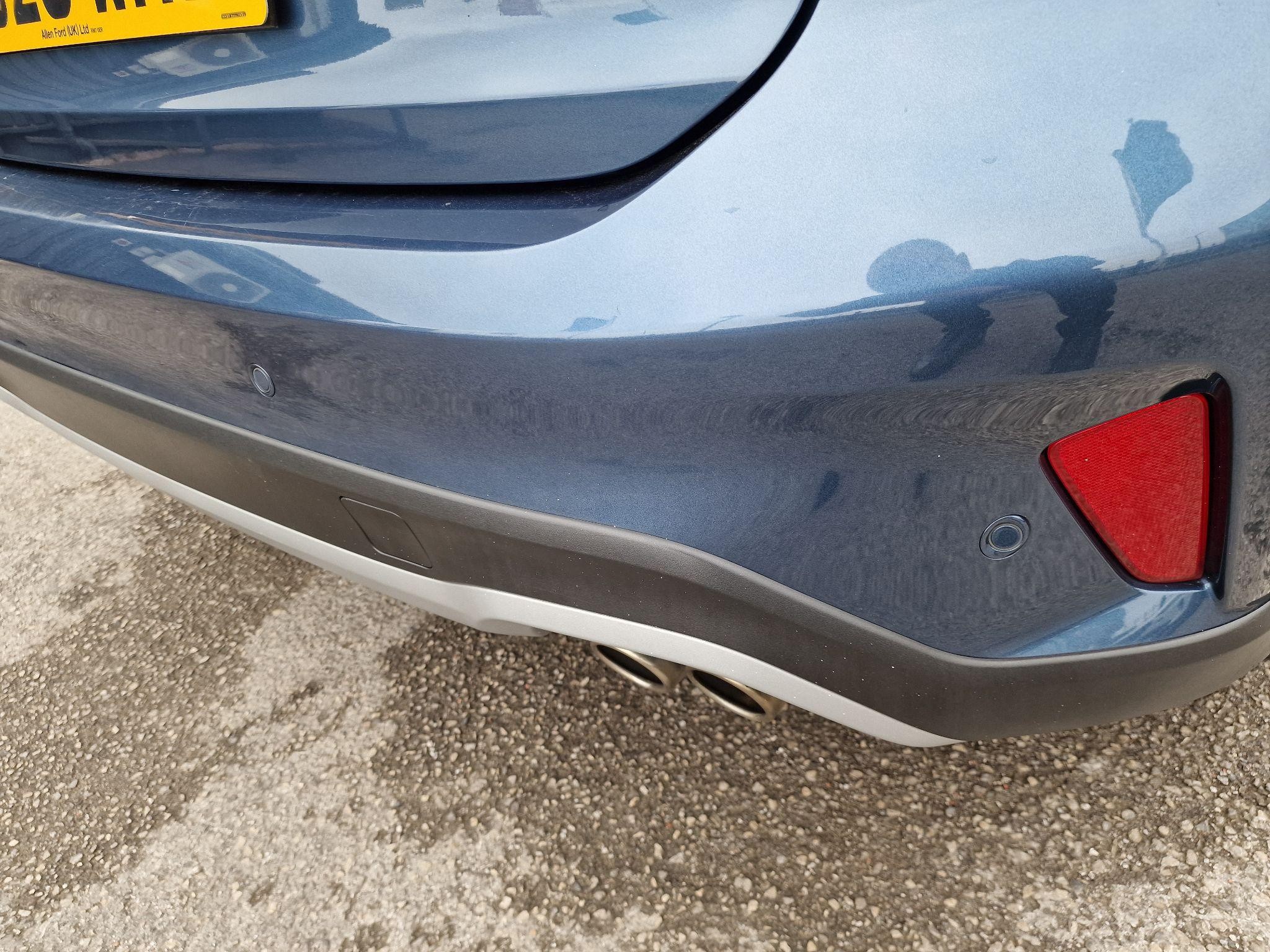 Ford Focus Image 10