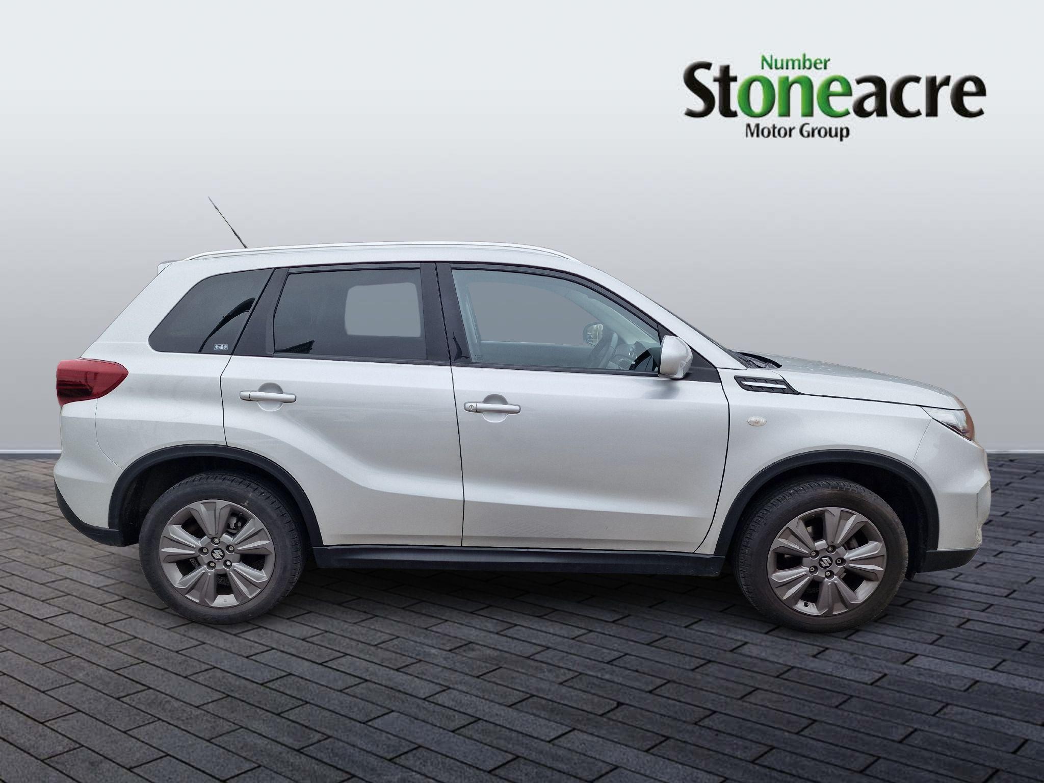Suzuki Vitara Image 2