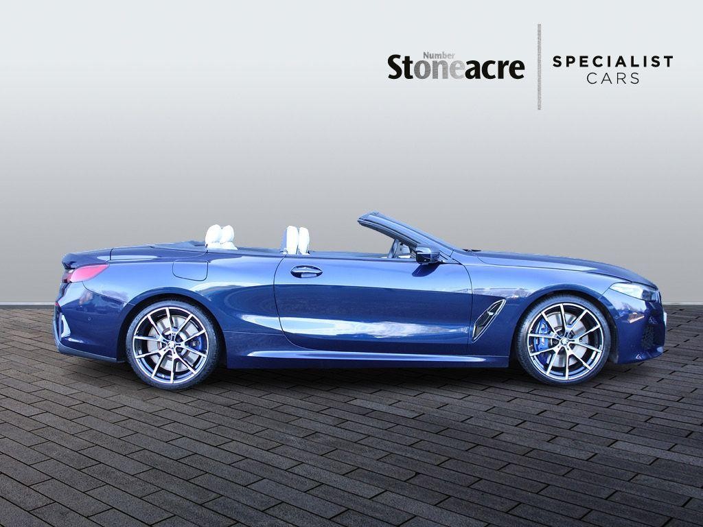 BMW 8 Series Convertible Image 2
