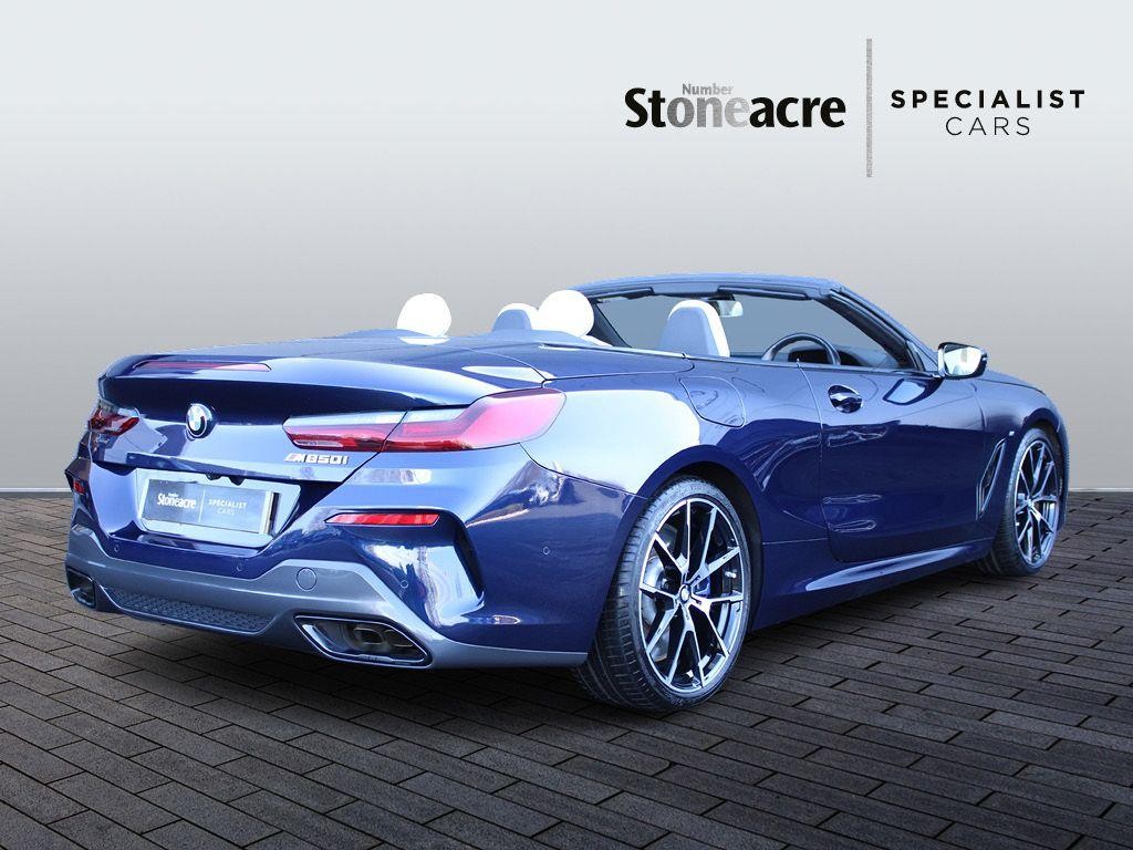 BMW 8 Series Convertible Image 3