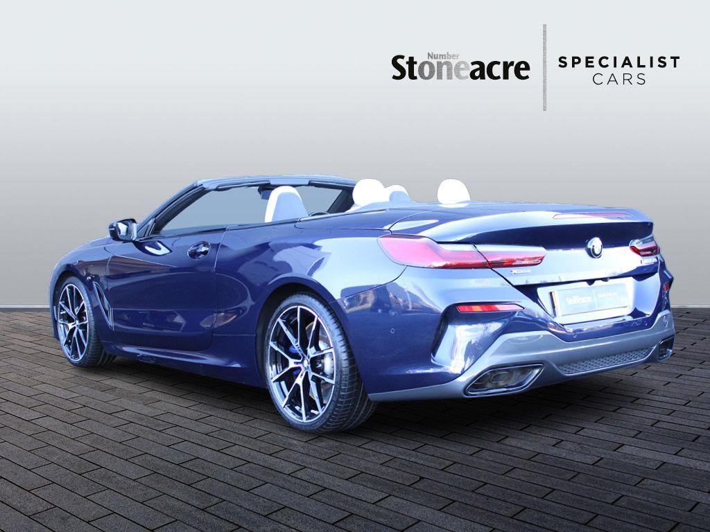 BMW 8 Series Convertible Image 5