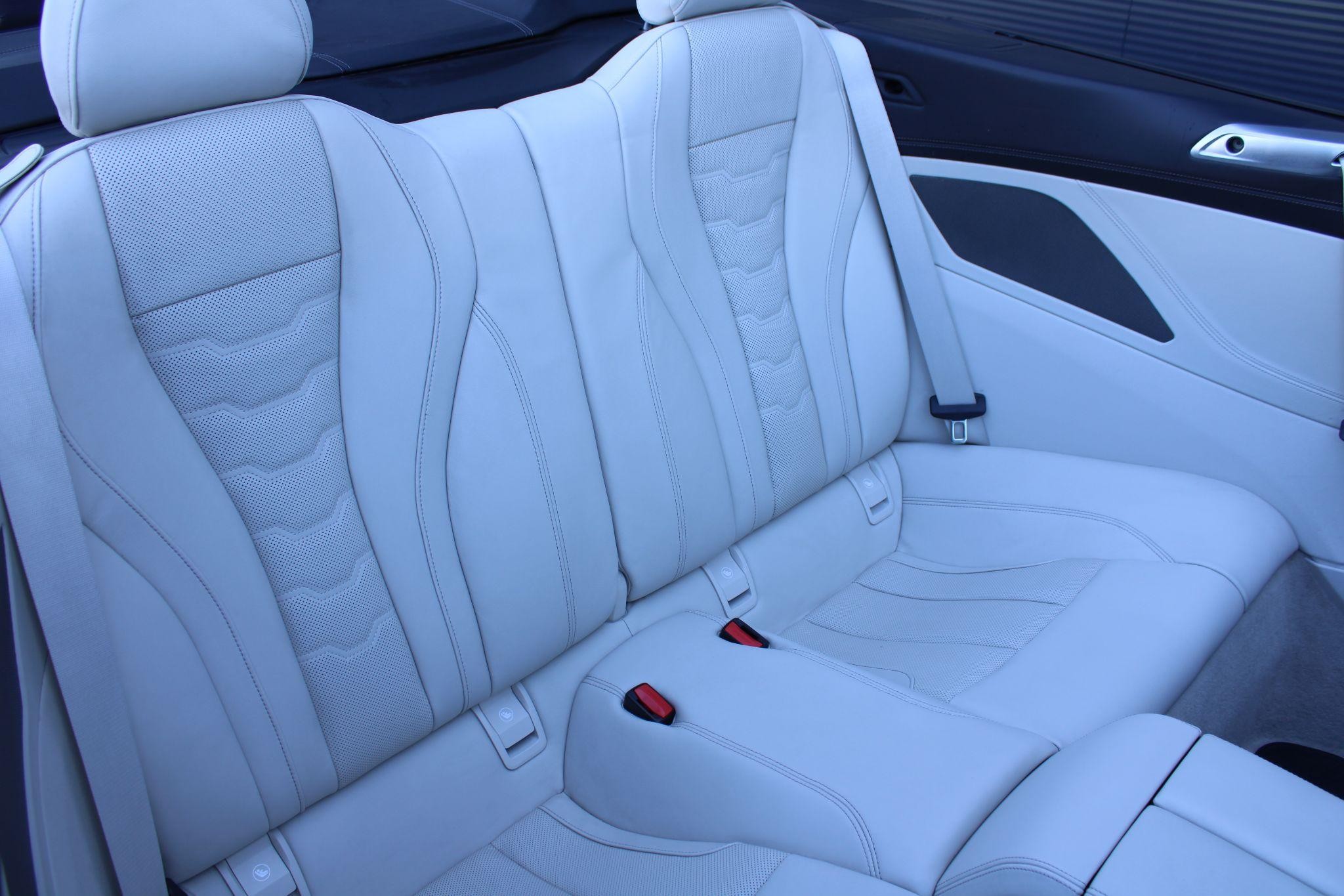 BMW 8 Series Convertible Image 16