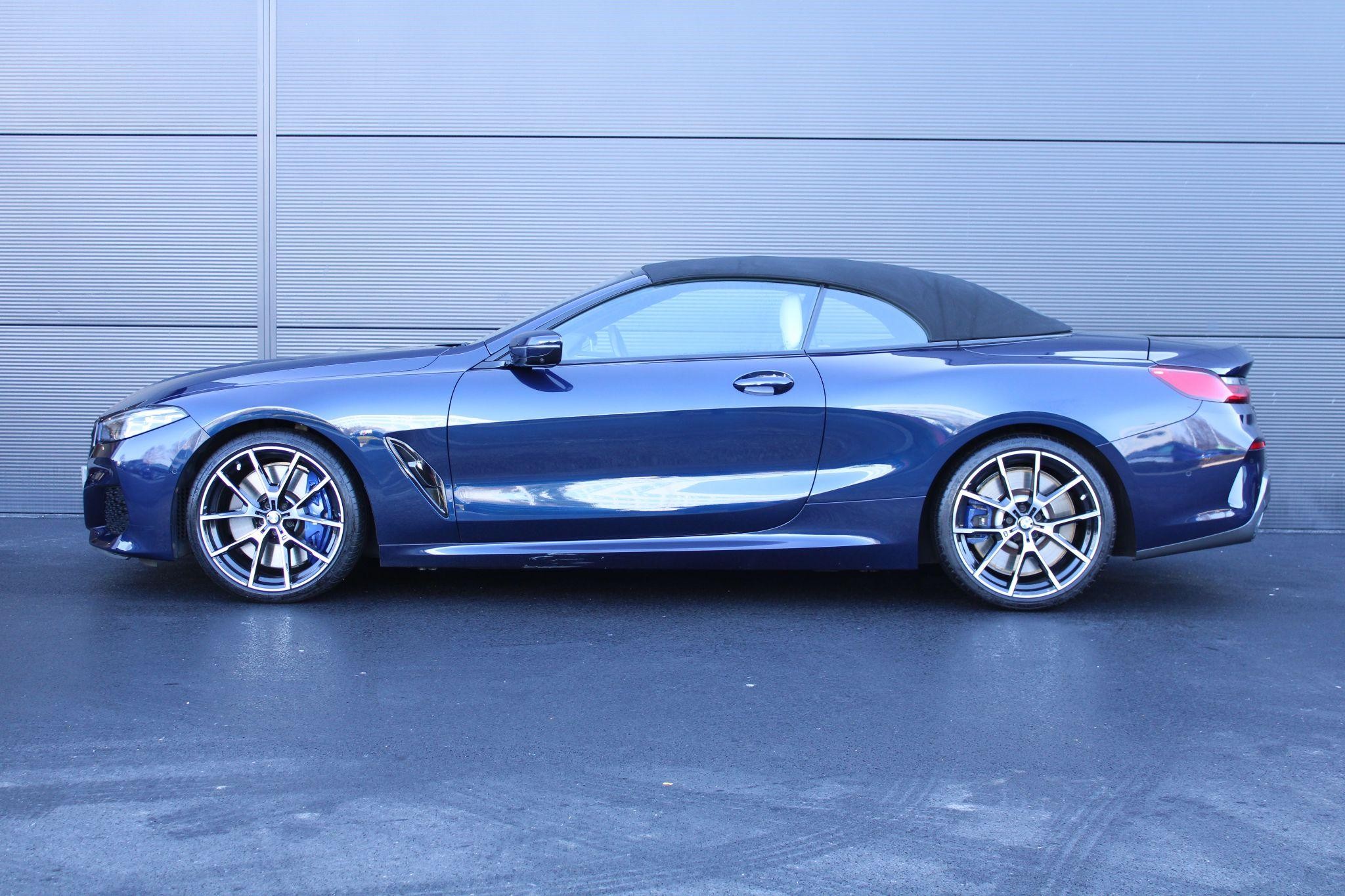 BMW 8 Series Convertible Image 21