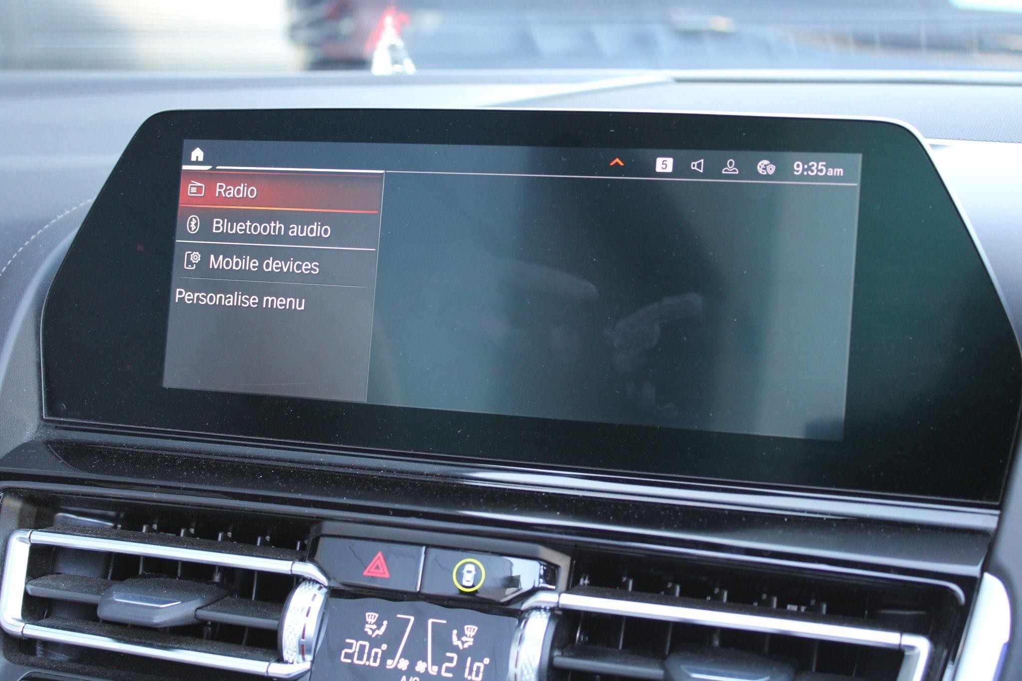BMW 8 Series Convertible Image 25