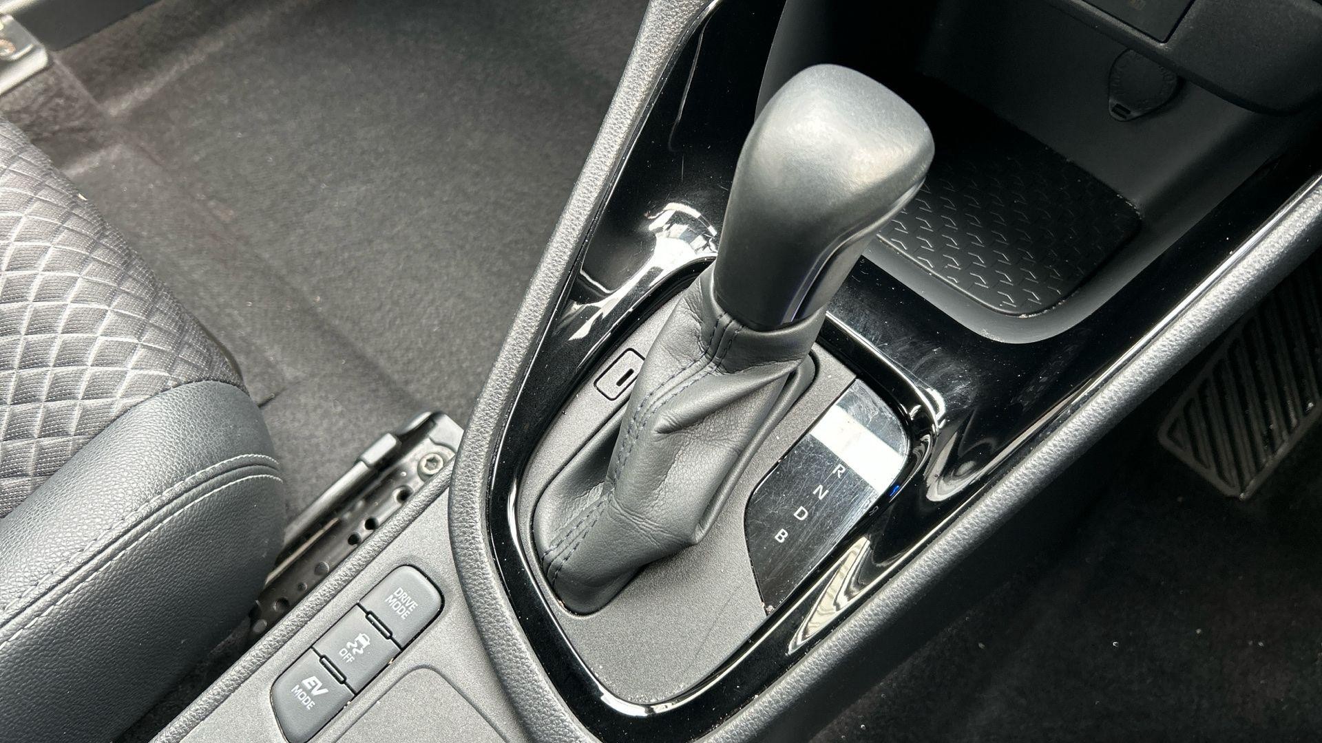 Toyota Yaris Image 33