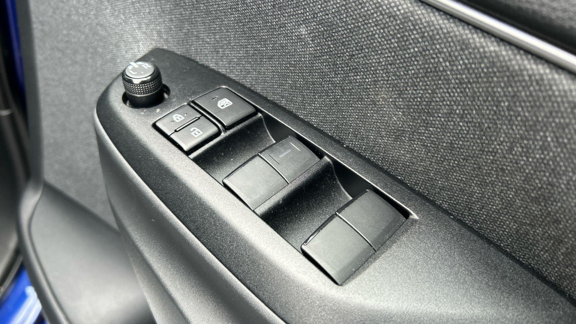 Toyota Yaris Image 39