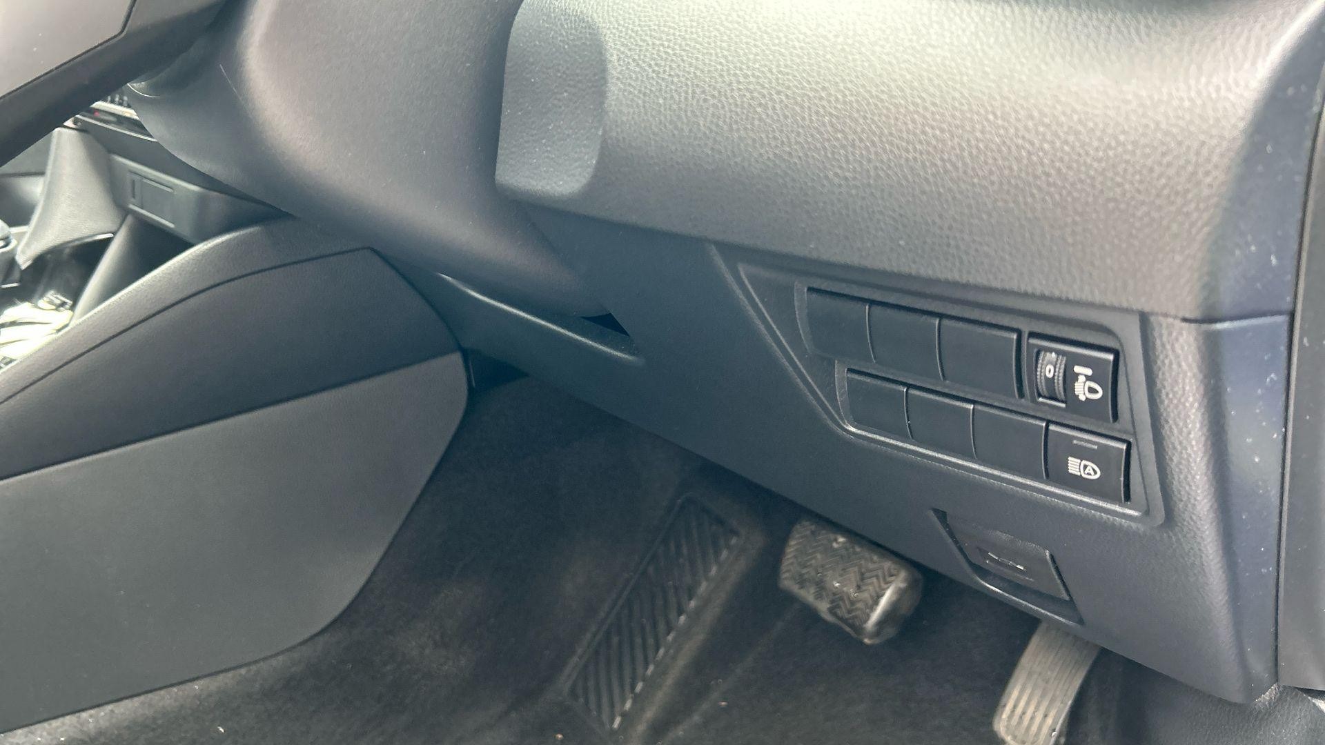 Toyota Yaris Image 40