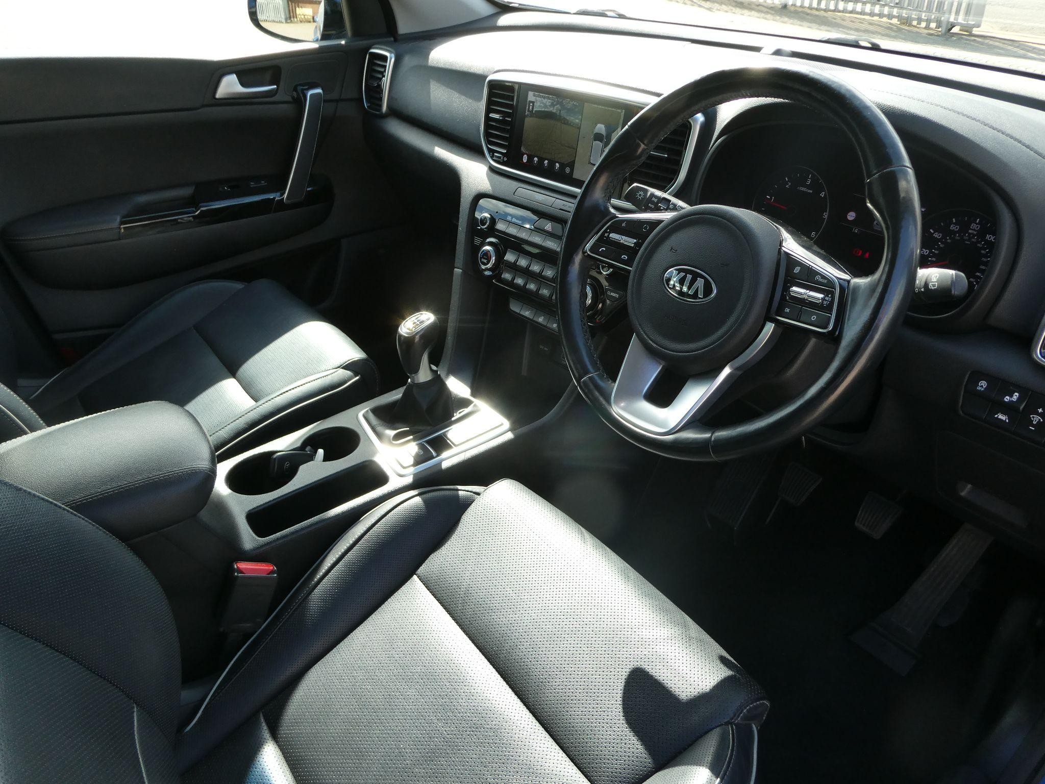 Kia Sportage Image 11