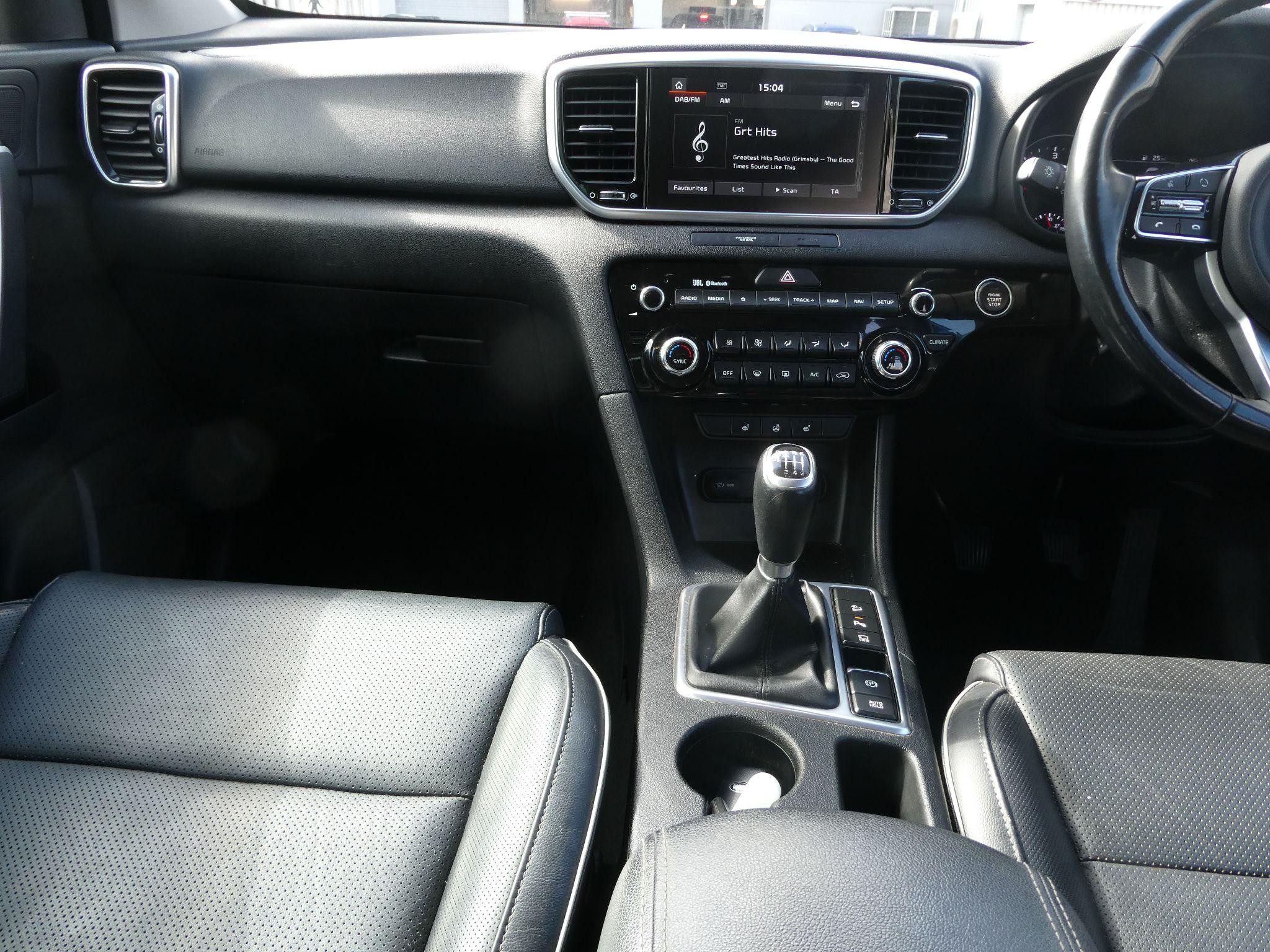 Kia Sportage Image 16