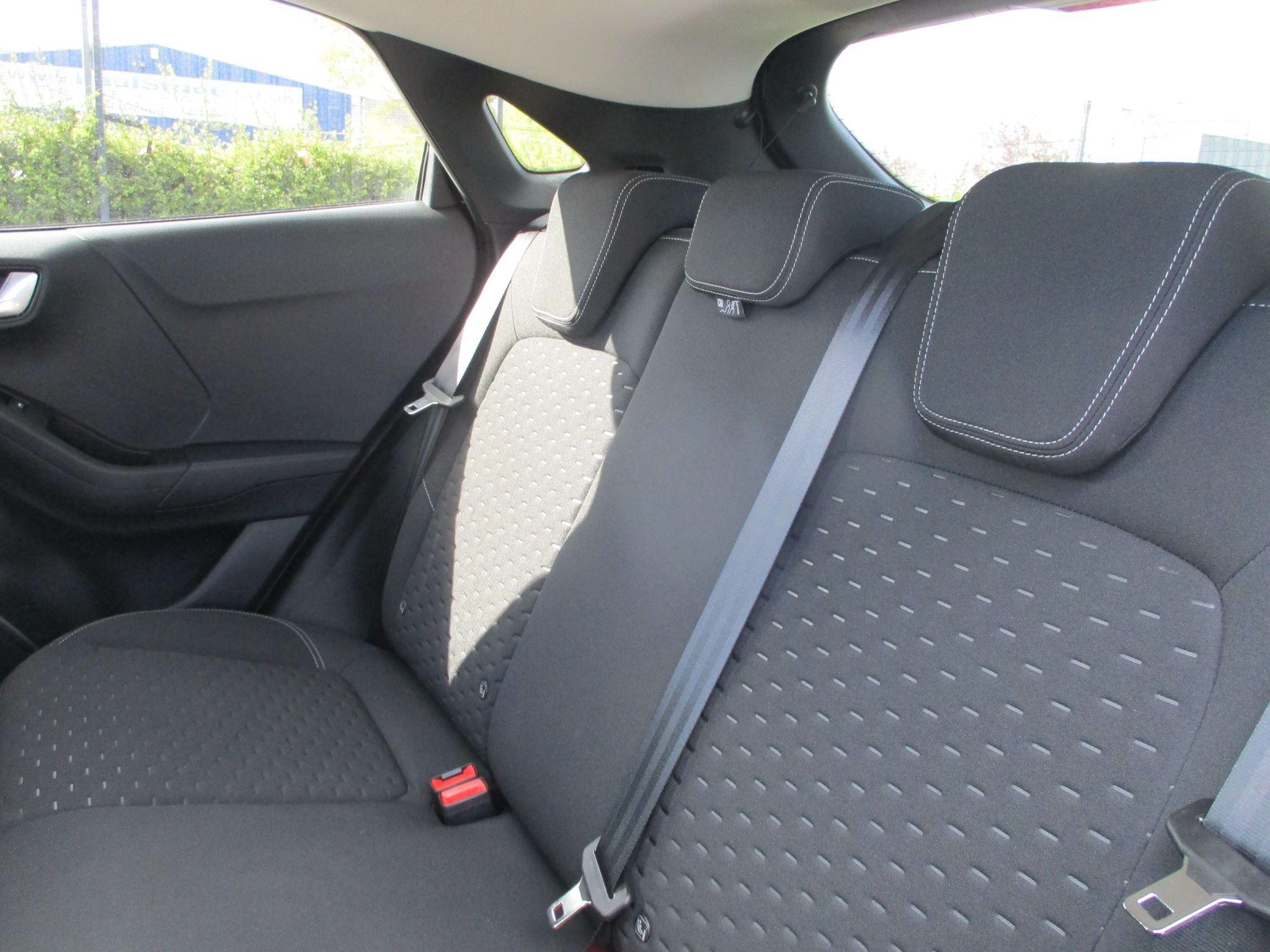 Ford Puma Image 18