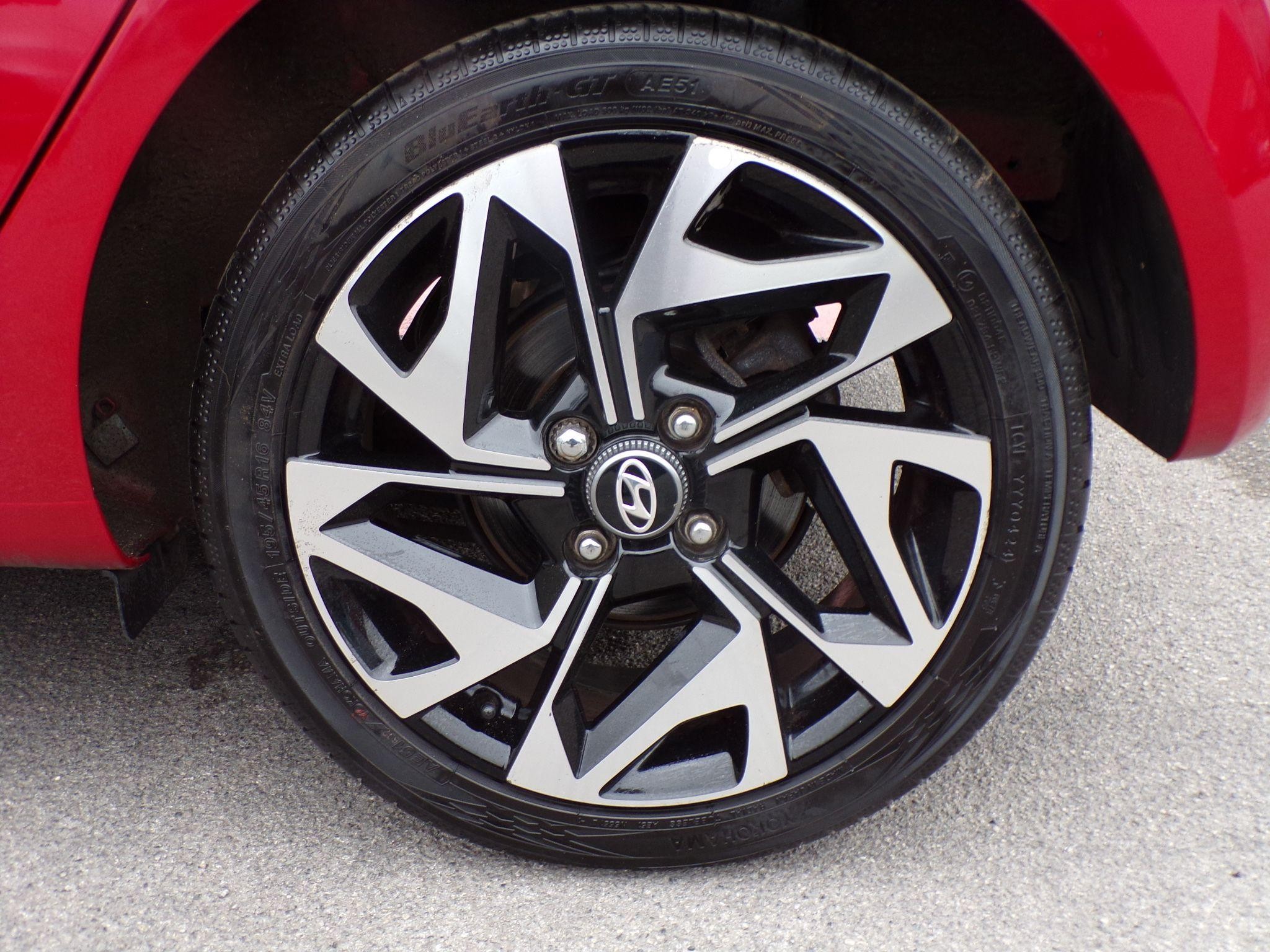 Hyundai i10 Image 9