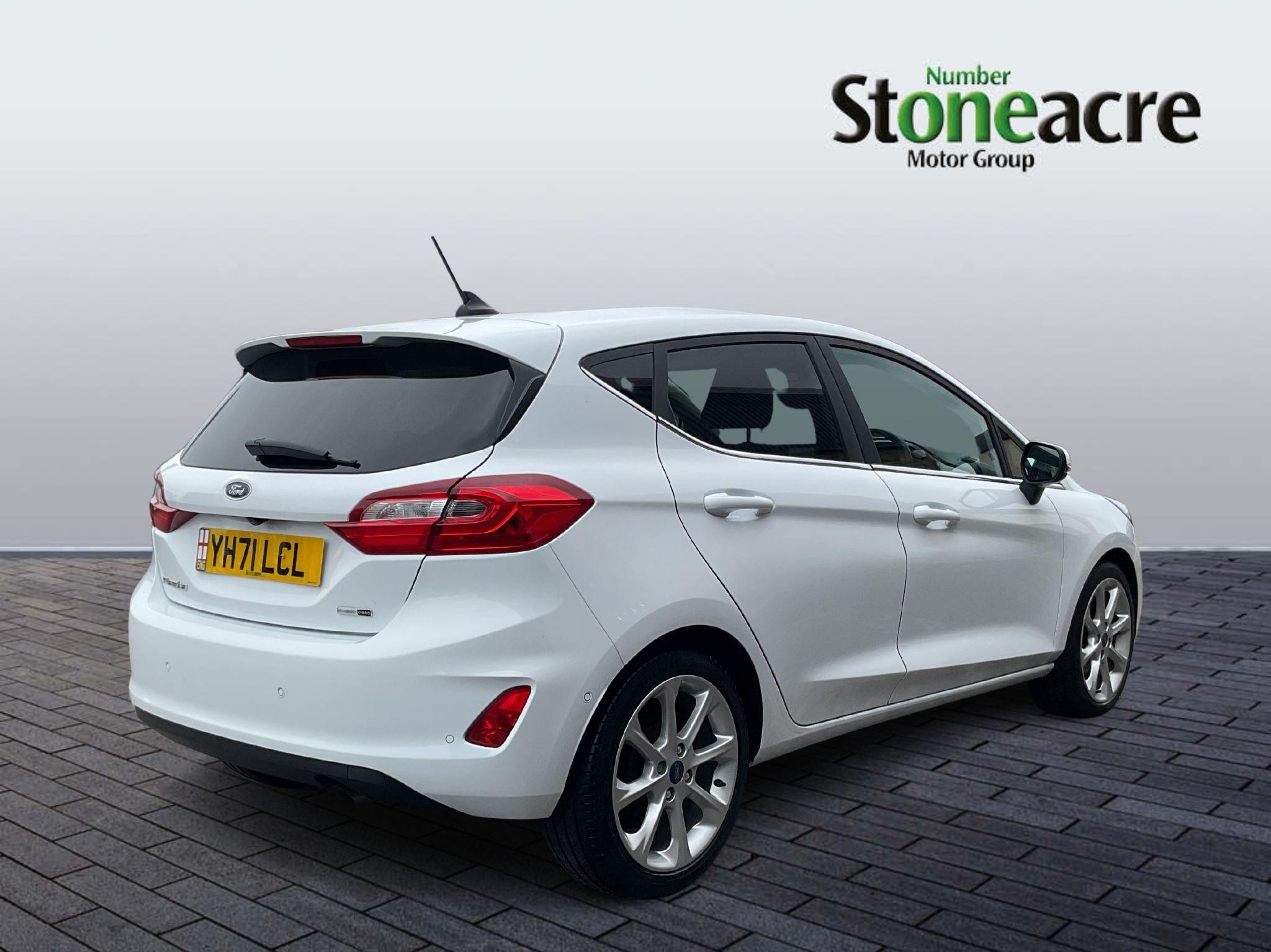 Ford Fiesta Image 8