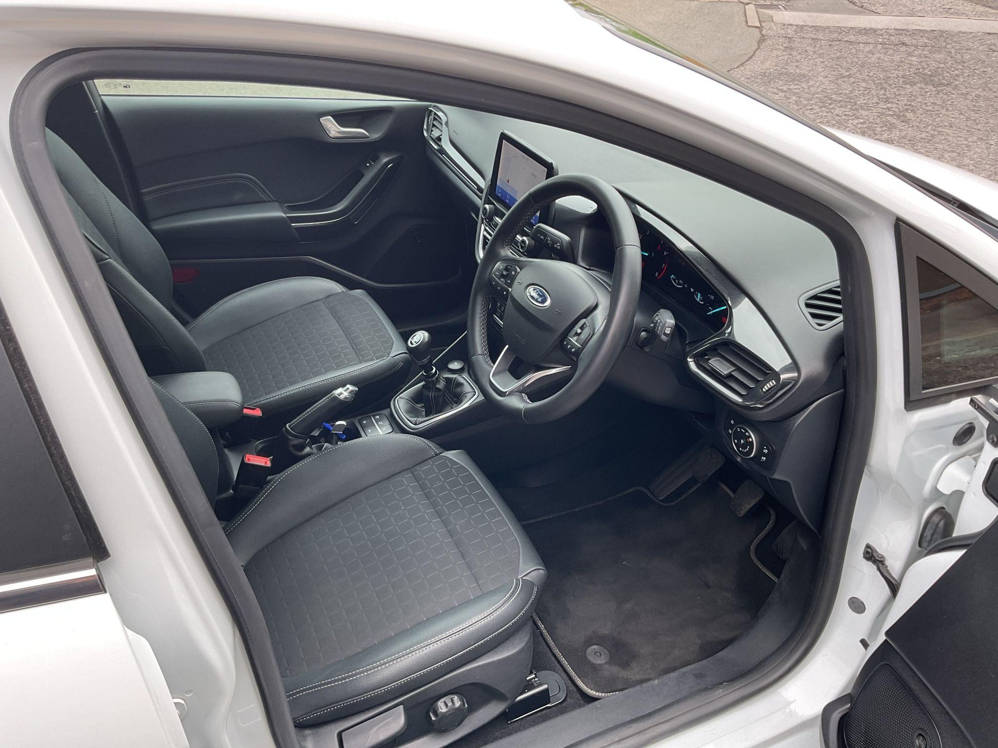 Ford Fiesta Image 10