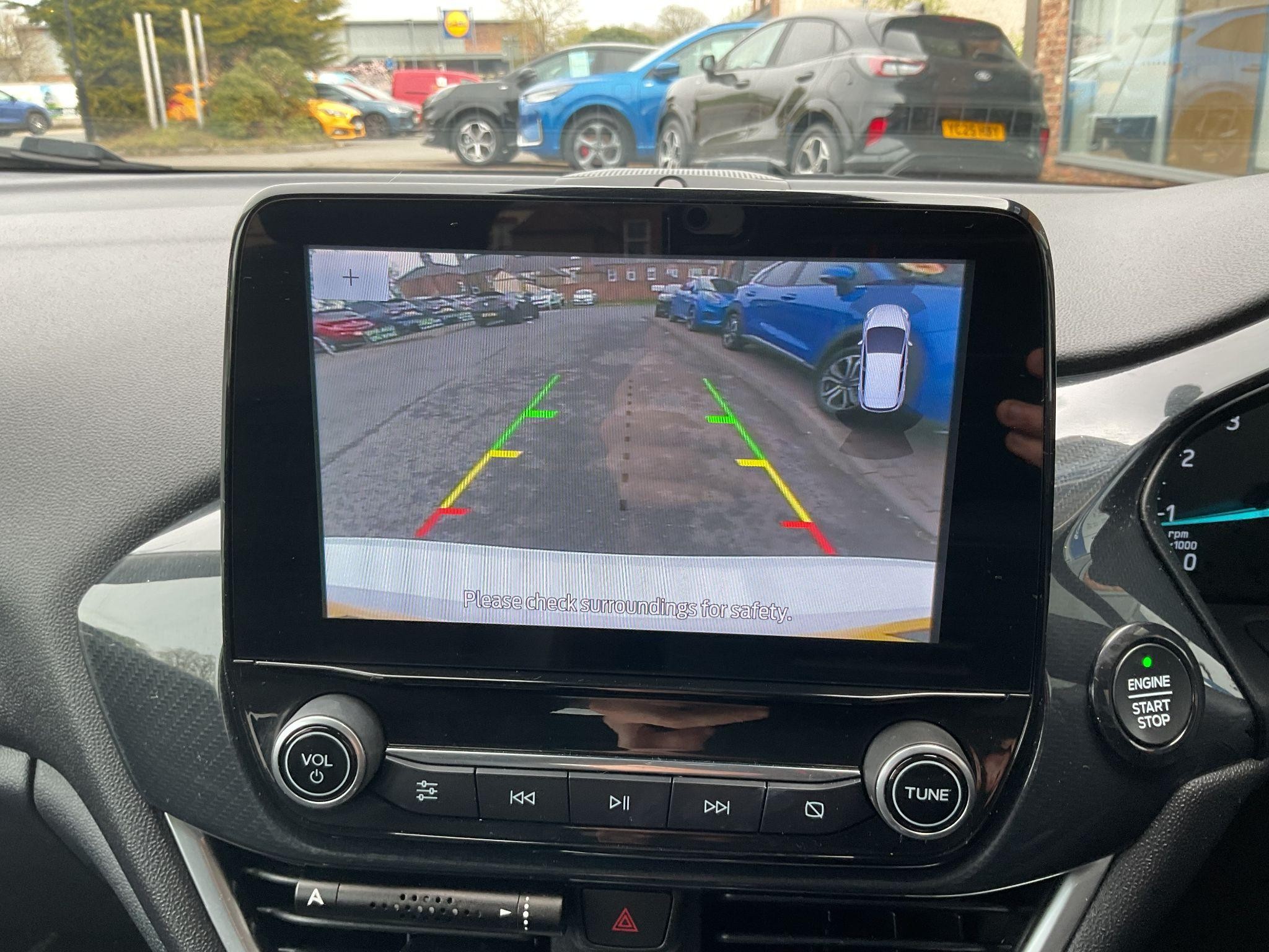 Ford Fiesta Image 22