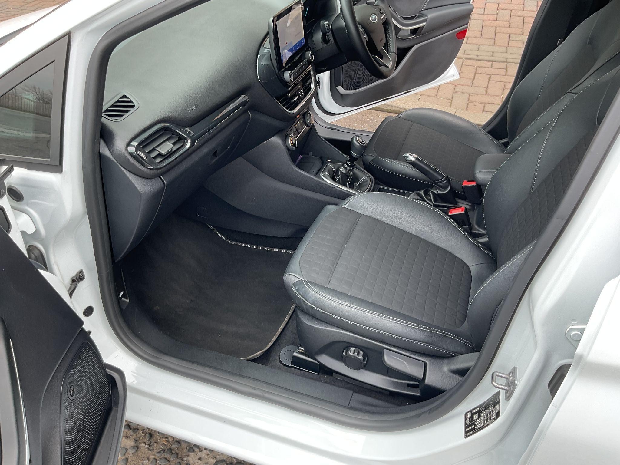 Ford Fiesta Image 27