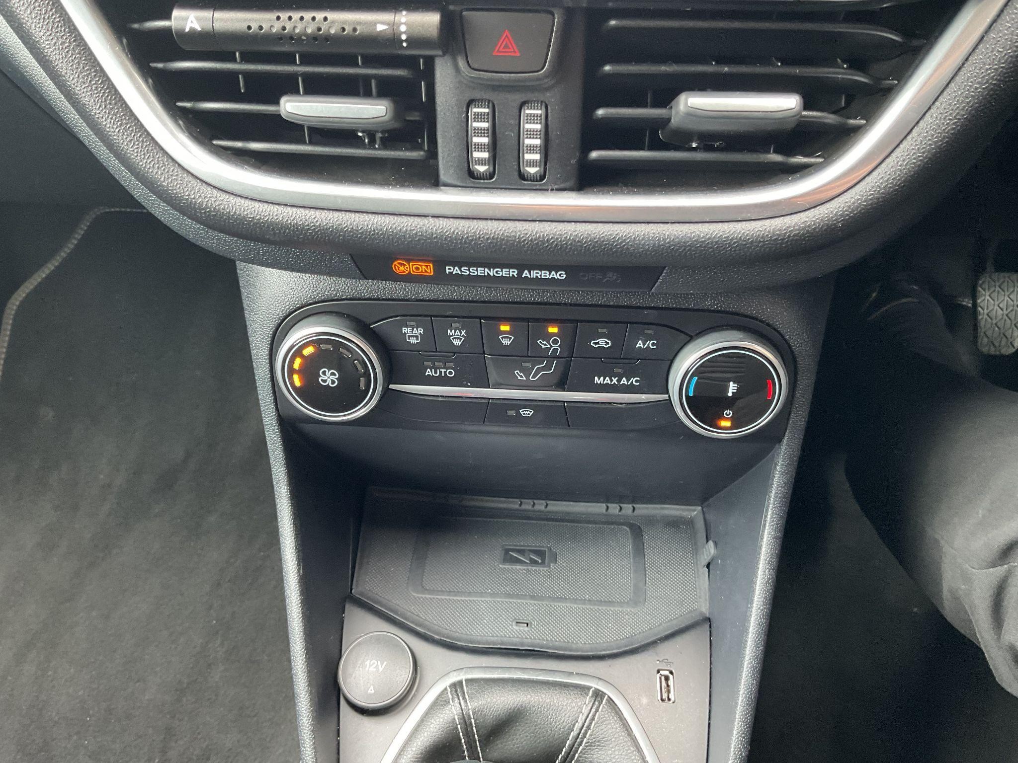 Ford Fiesta Image 29