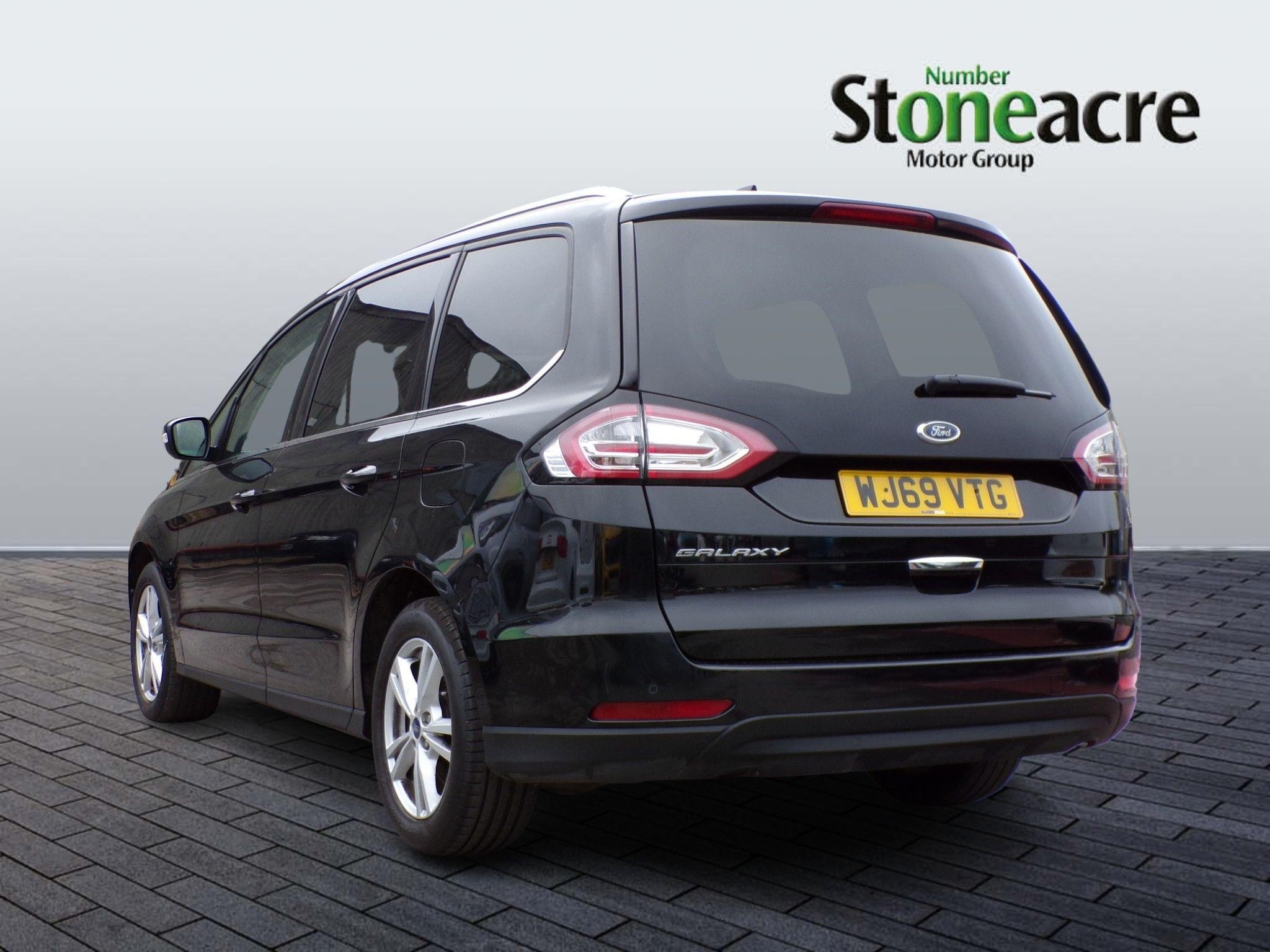 Ford Galaxy Image 5