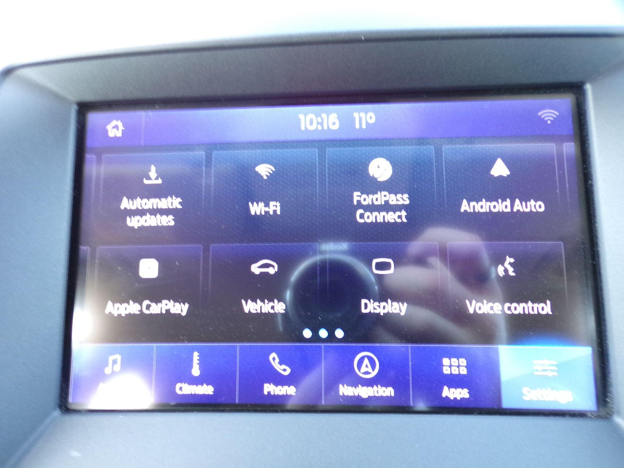 Ford Galaxy Image 33