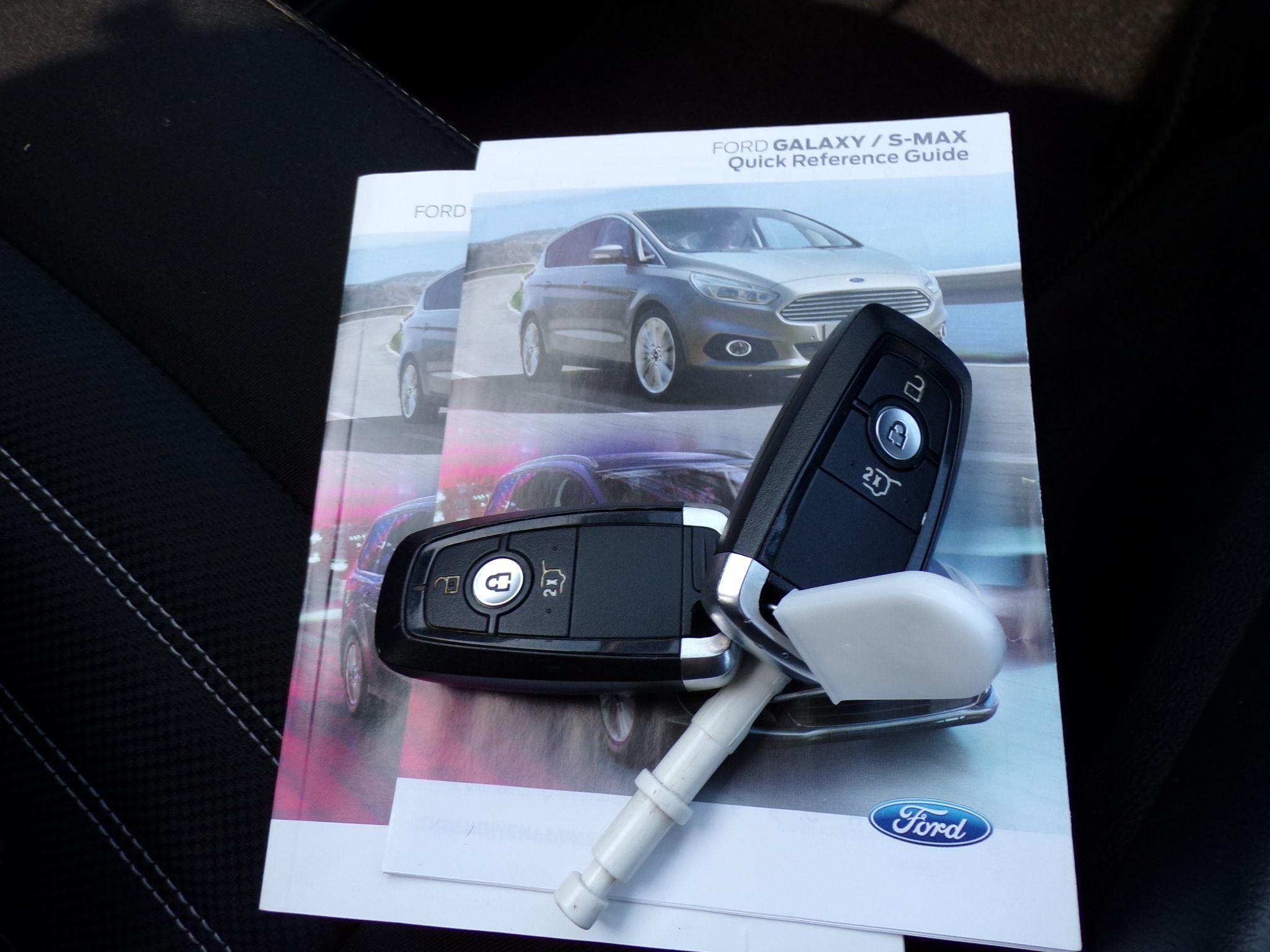 Ford Galaxy Image 38