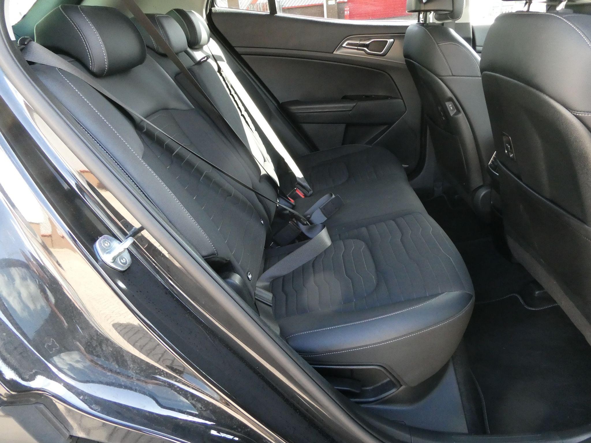 Kia Sportage Image 17