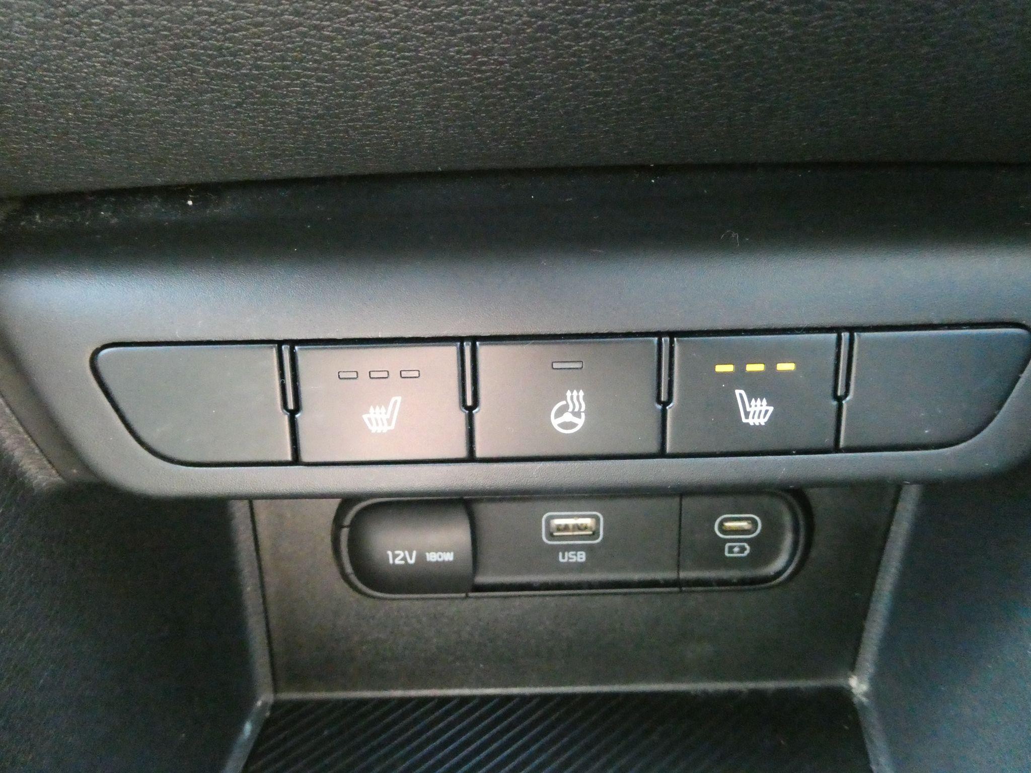 Kia Sportage Image 25