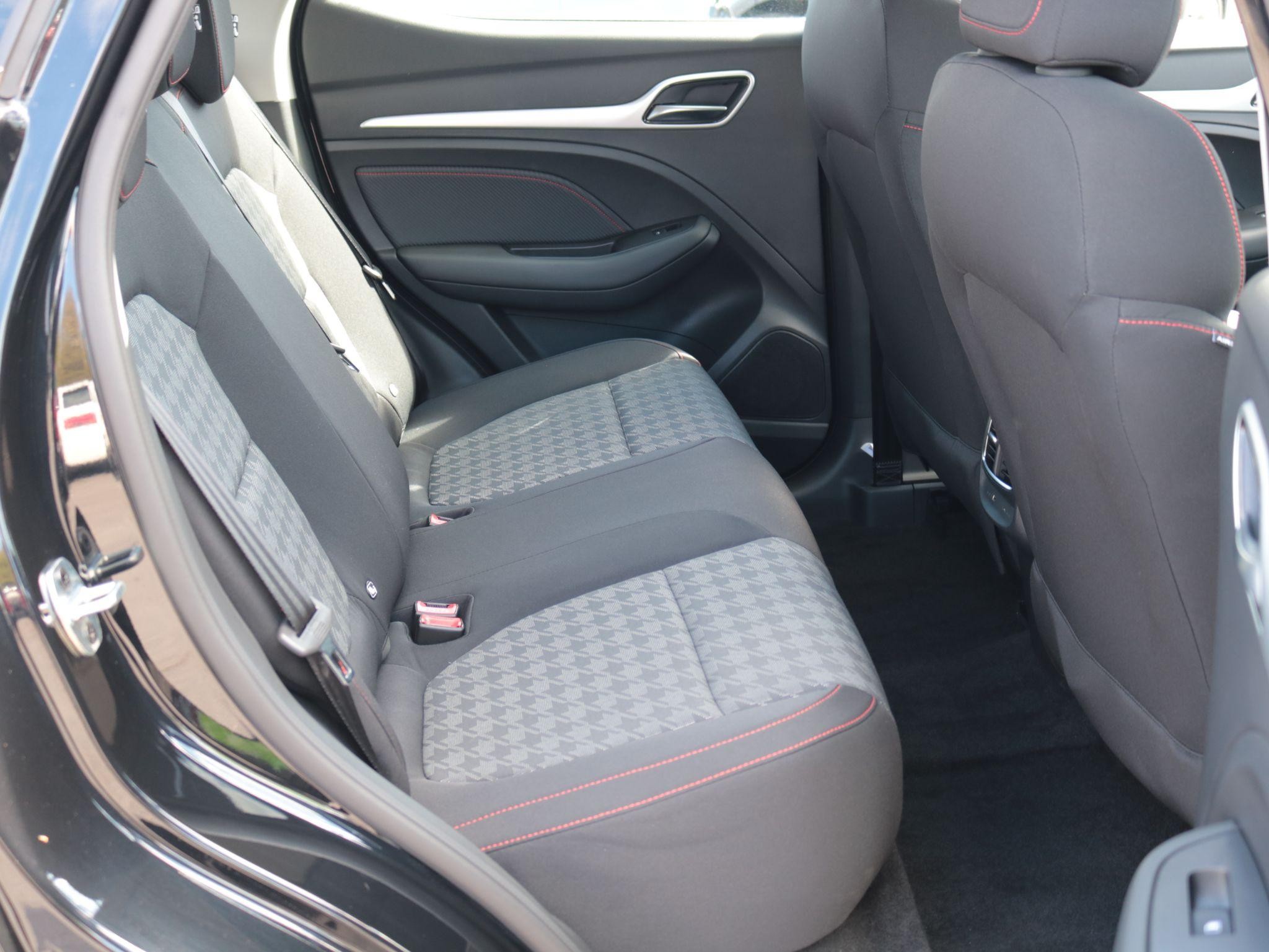 MG ZS EV Image 21
