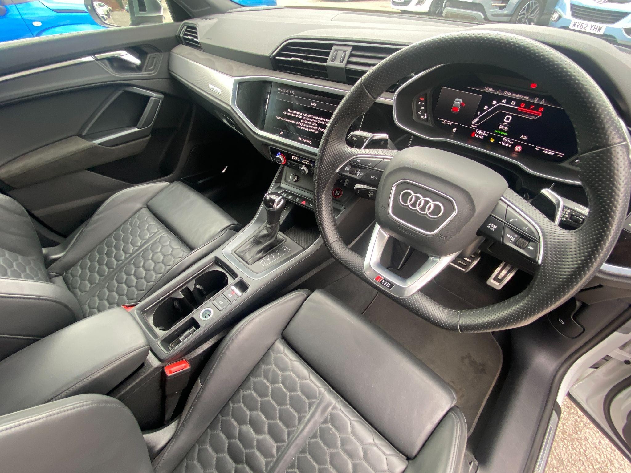 Audi RS 3 Image 11