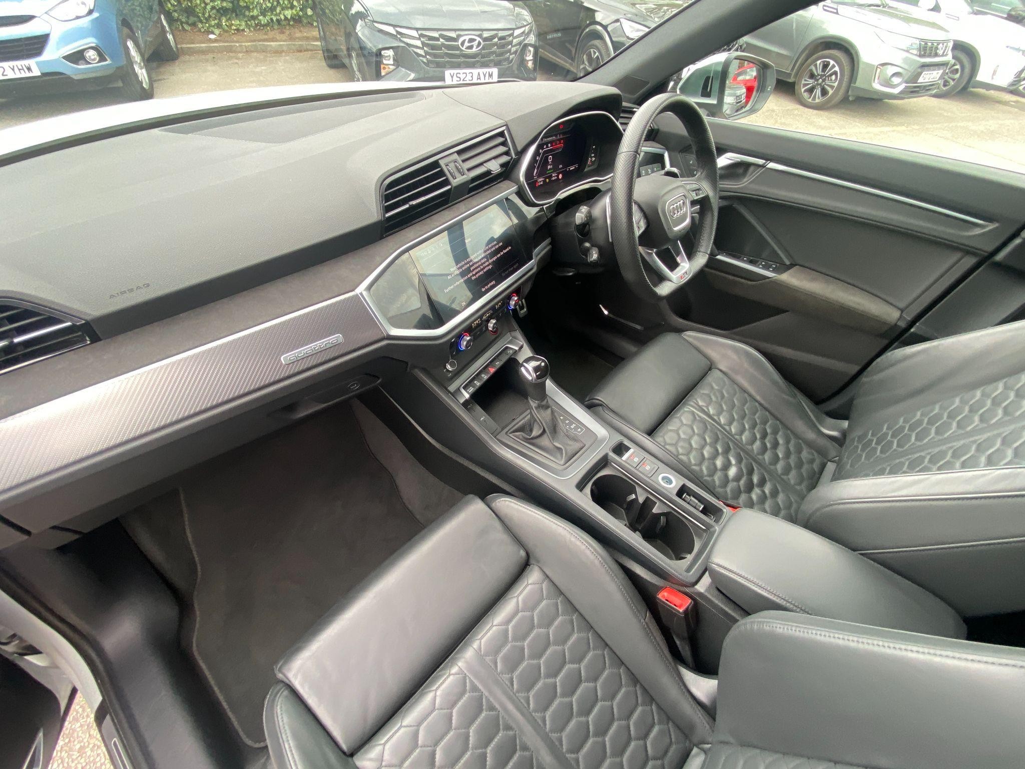 Audi RS 3 Image 13