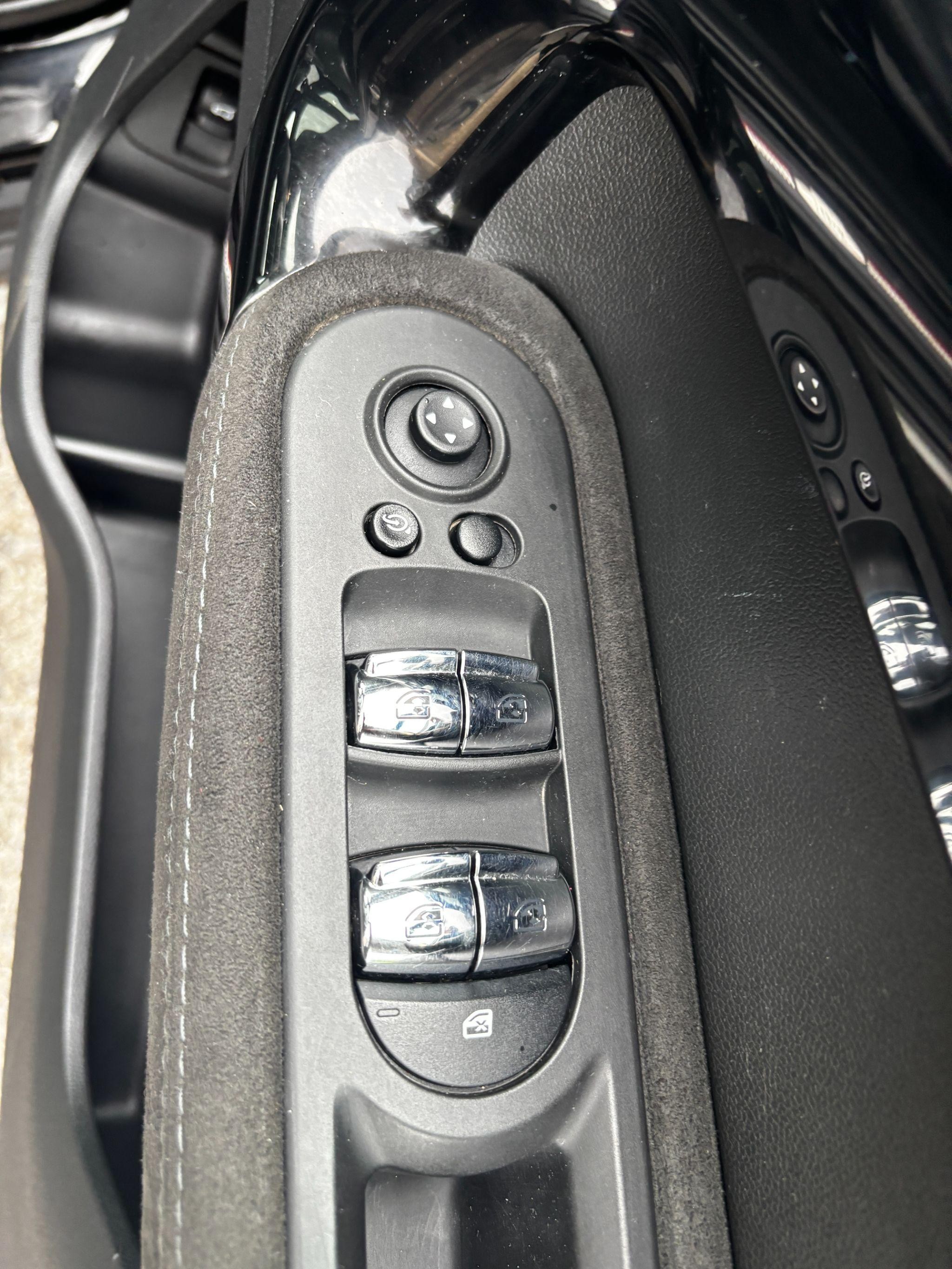 MINI Countryman Image 12