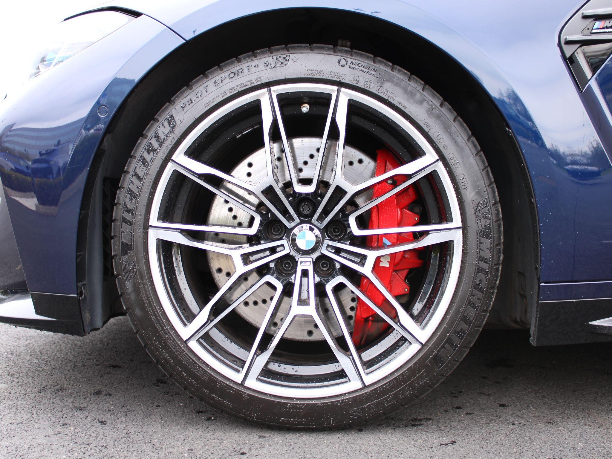 BMW M4 Image 22