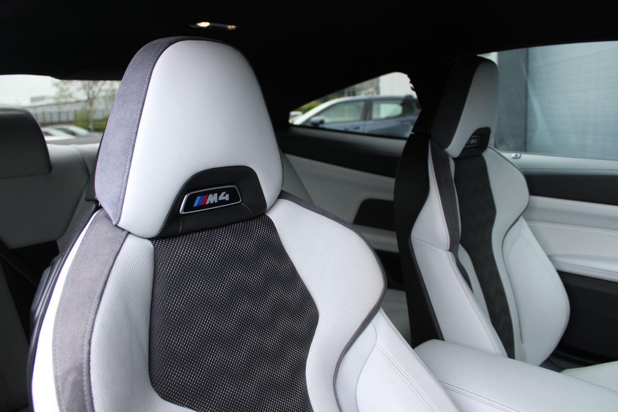 BMW M4 Image 17