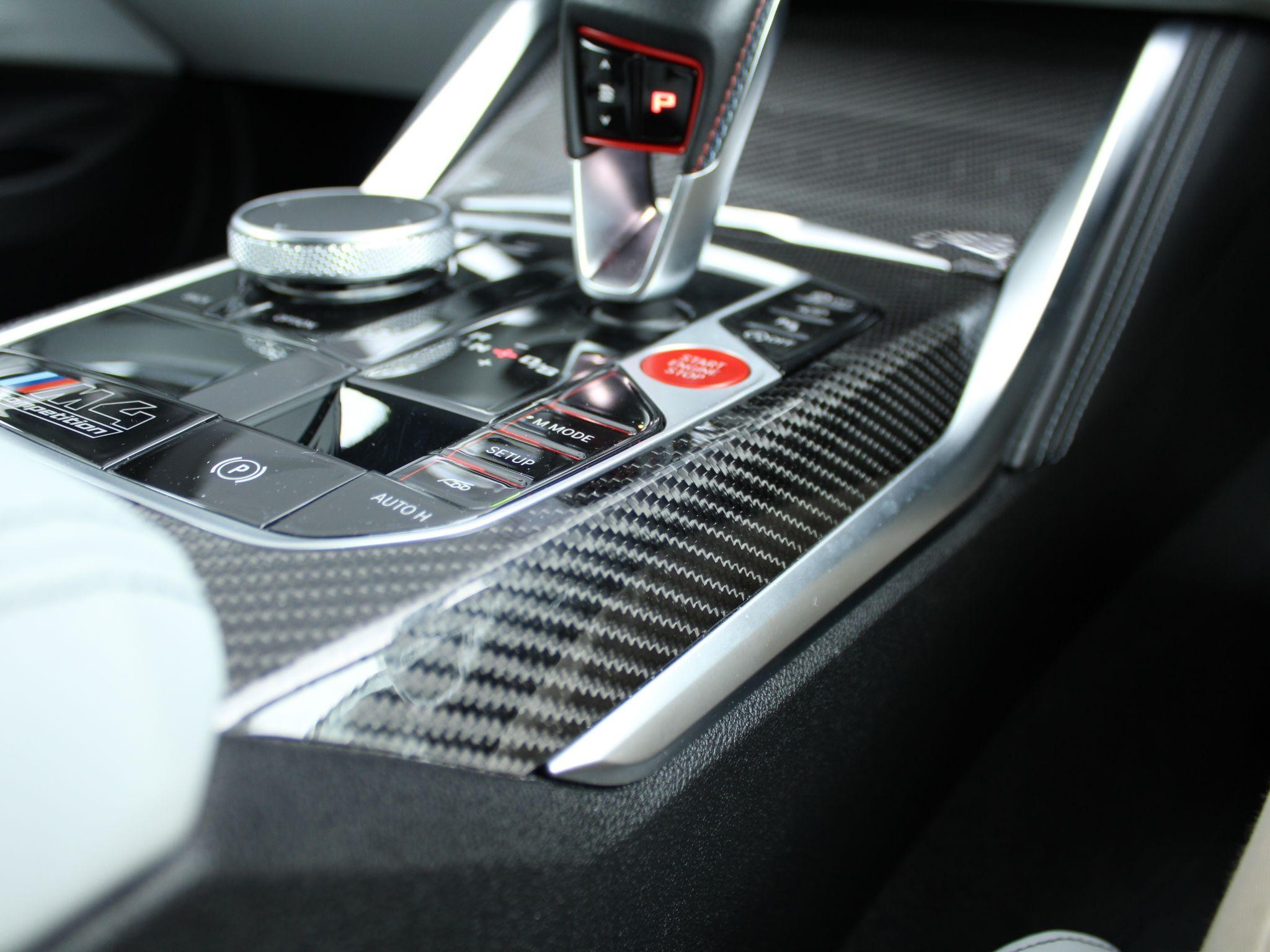 BMW M4 Image 13