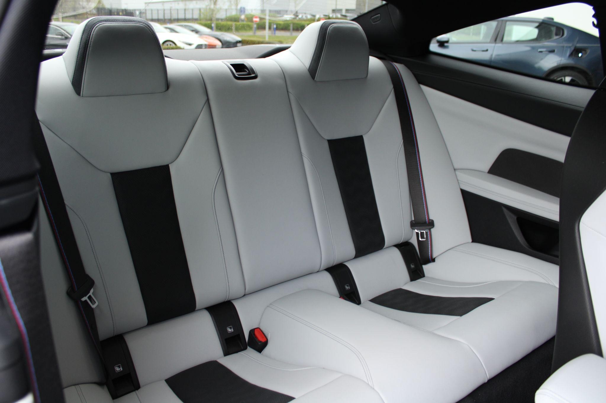 BMW M4 Image 18