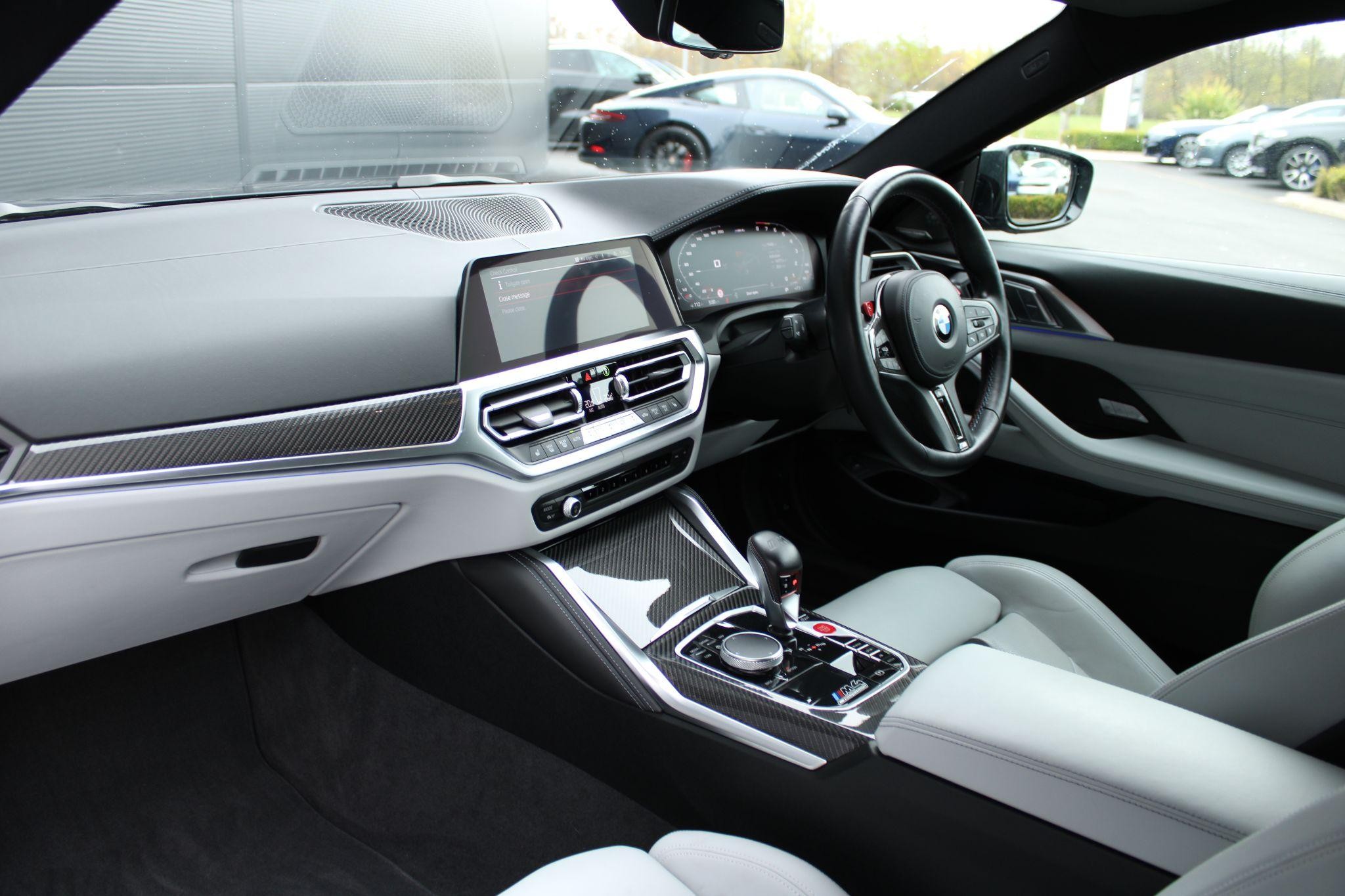 BMW M4 Image 15