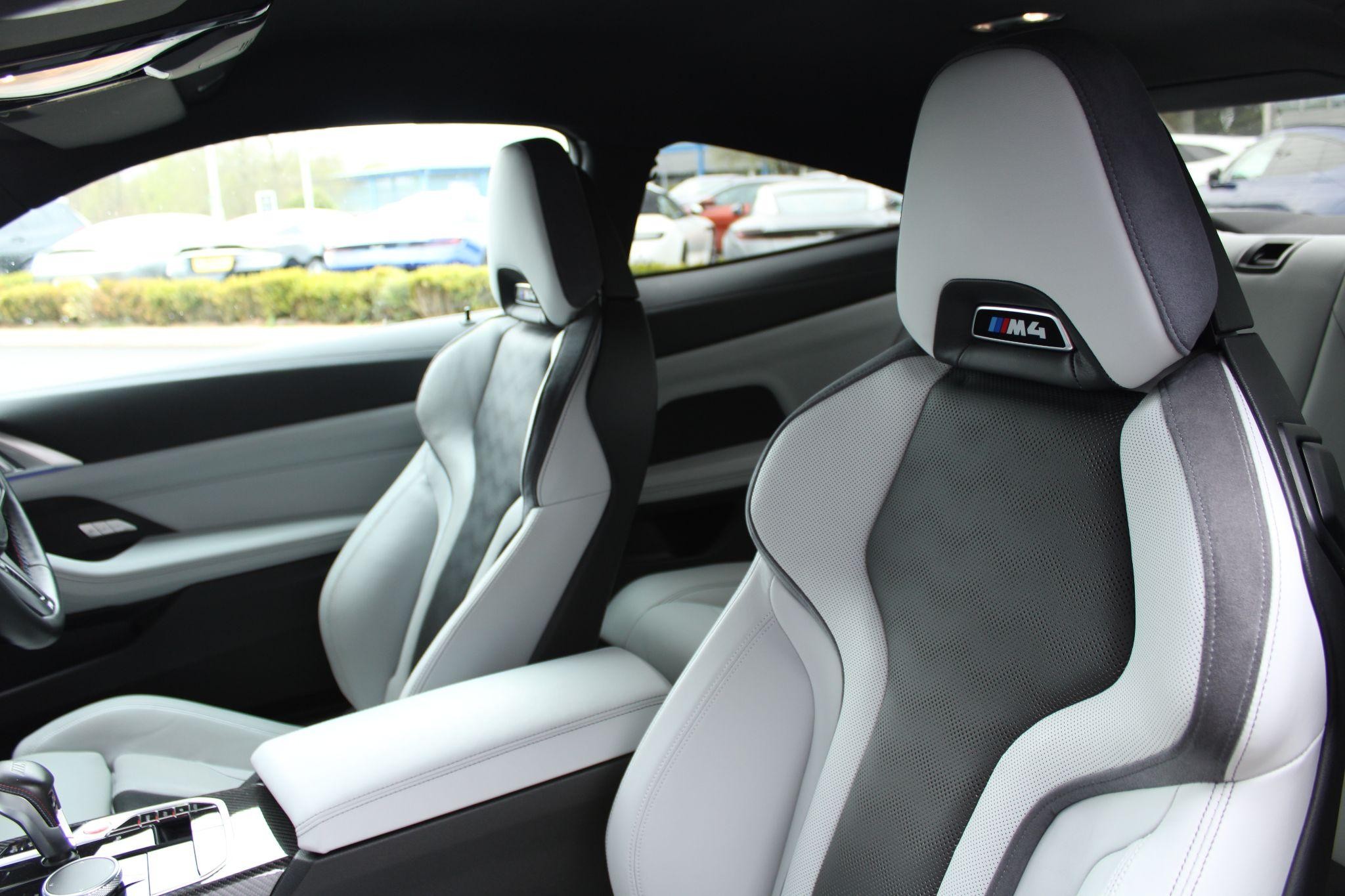 BMW M4 Image 28