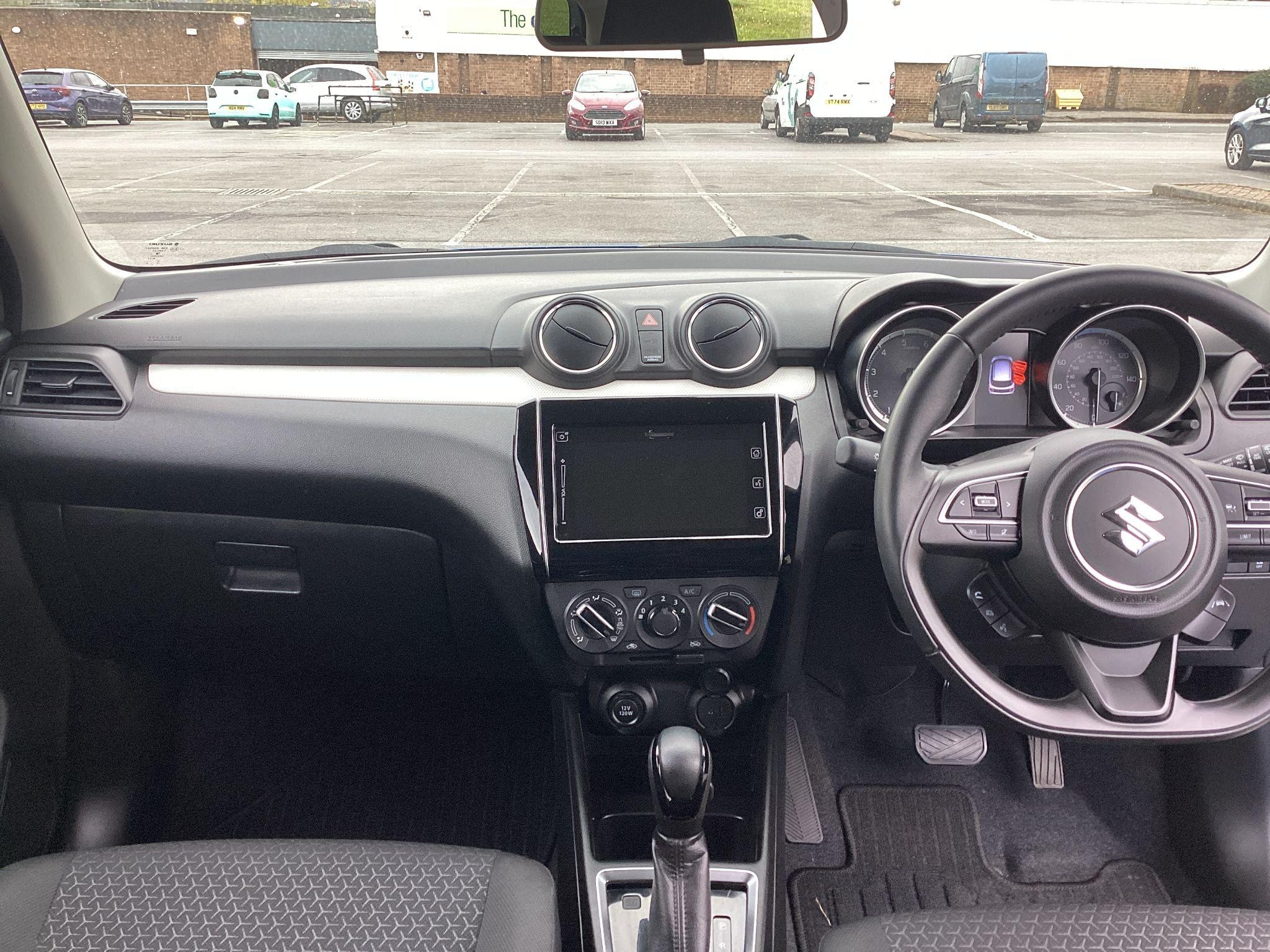 Suzuki Swift Image 9