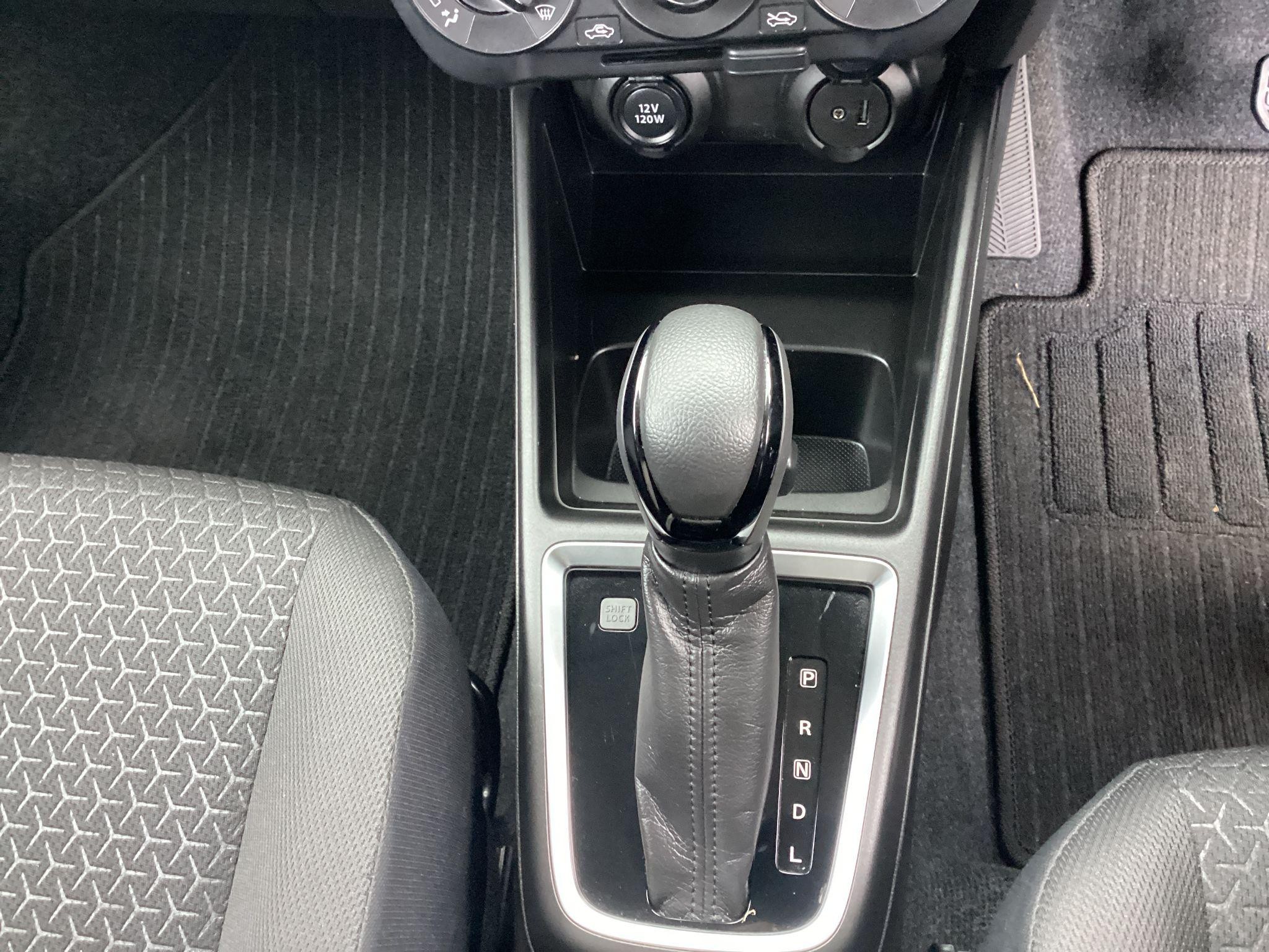 Suzuki Swift Image 10