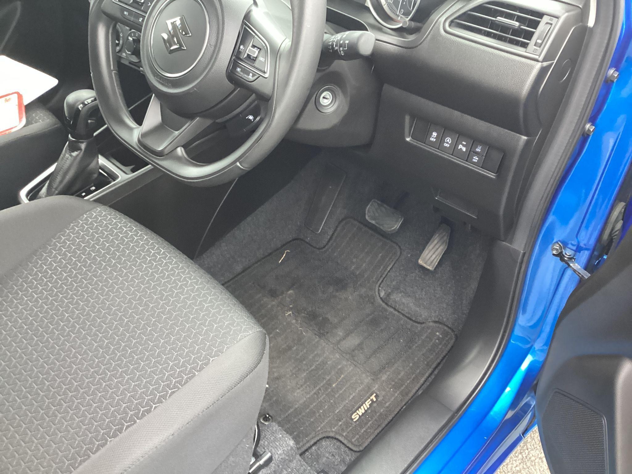 Suzuki Swift Image 13
